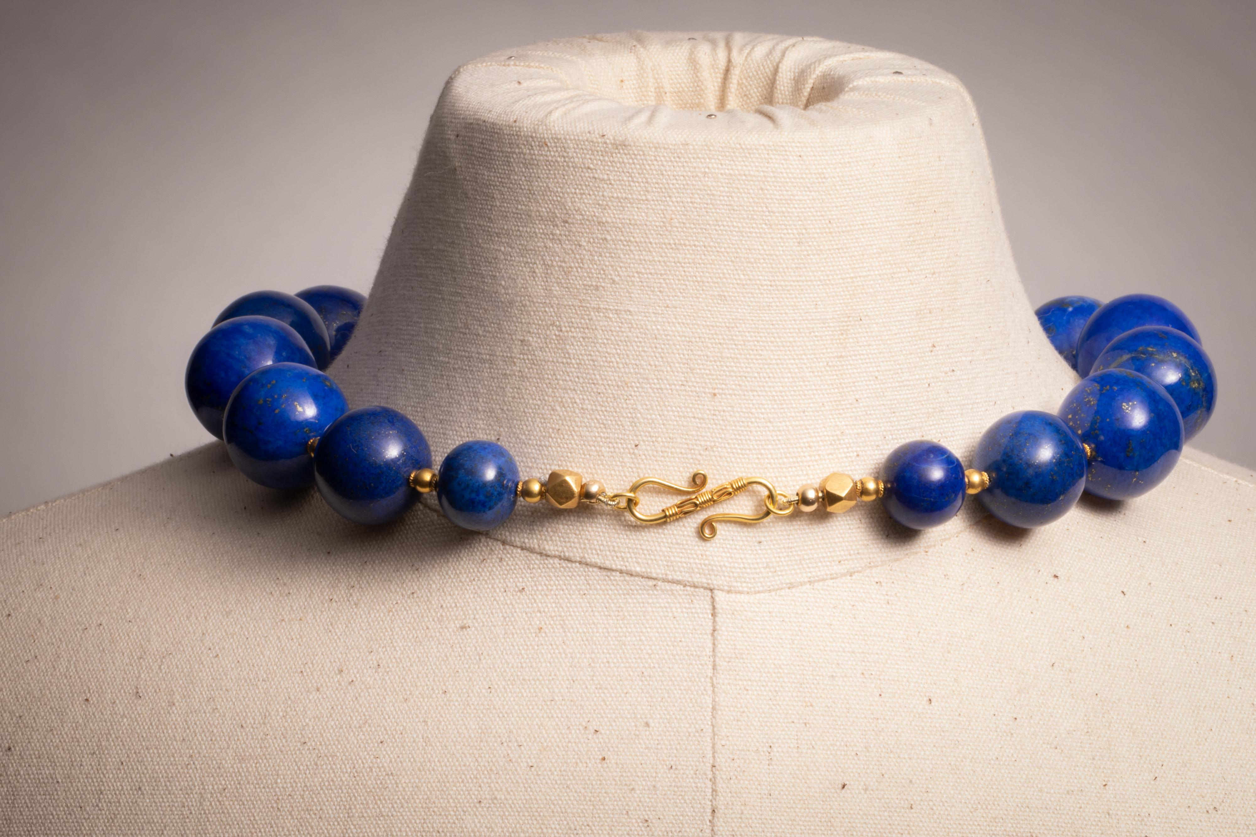 Round Cut Cobalt Blue Lapis Lazuli and 18K Gold beaded Necklace For Sale