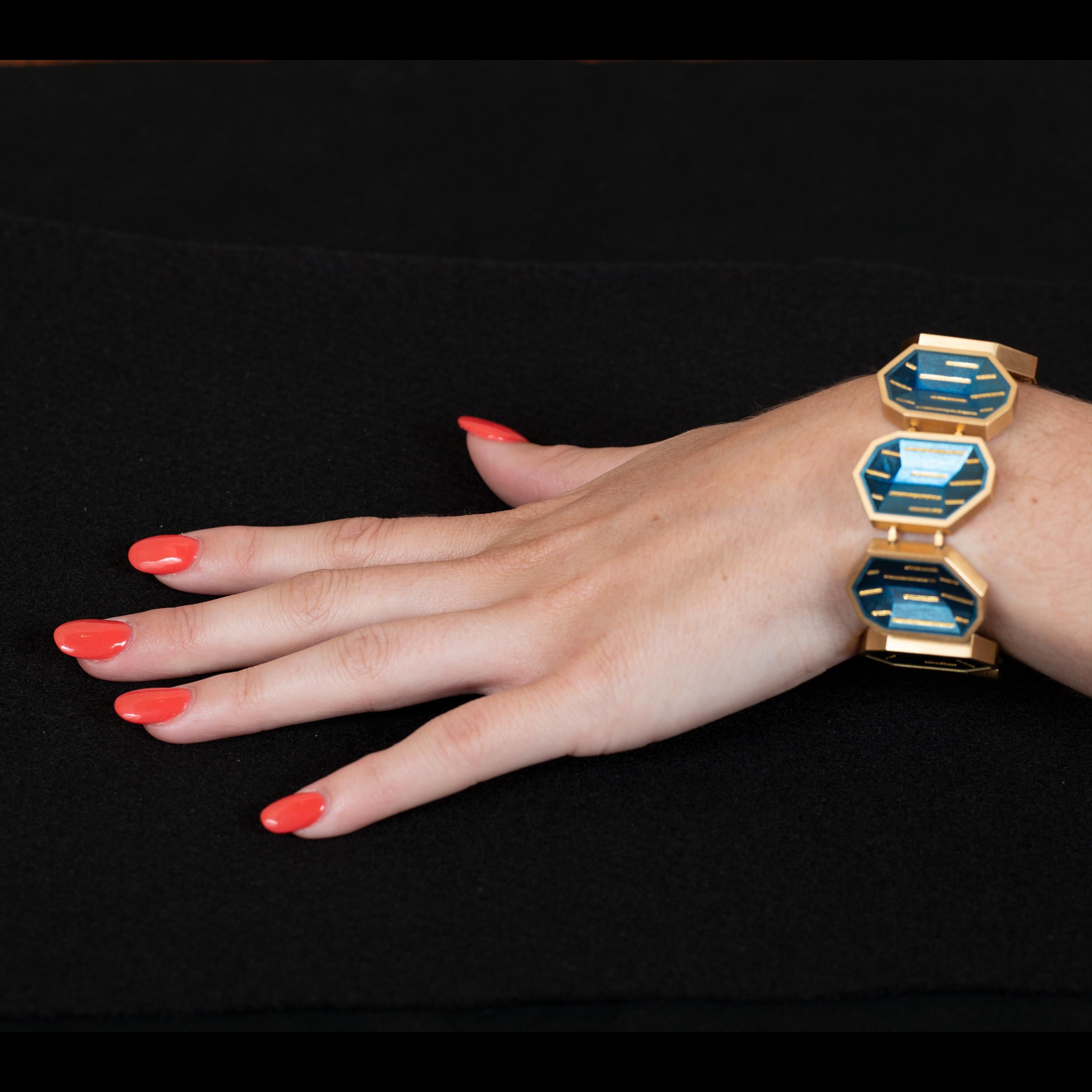 Women's Geometric Cobalt Blue Steel and Gold bracelet by Zoltan David For Sale