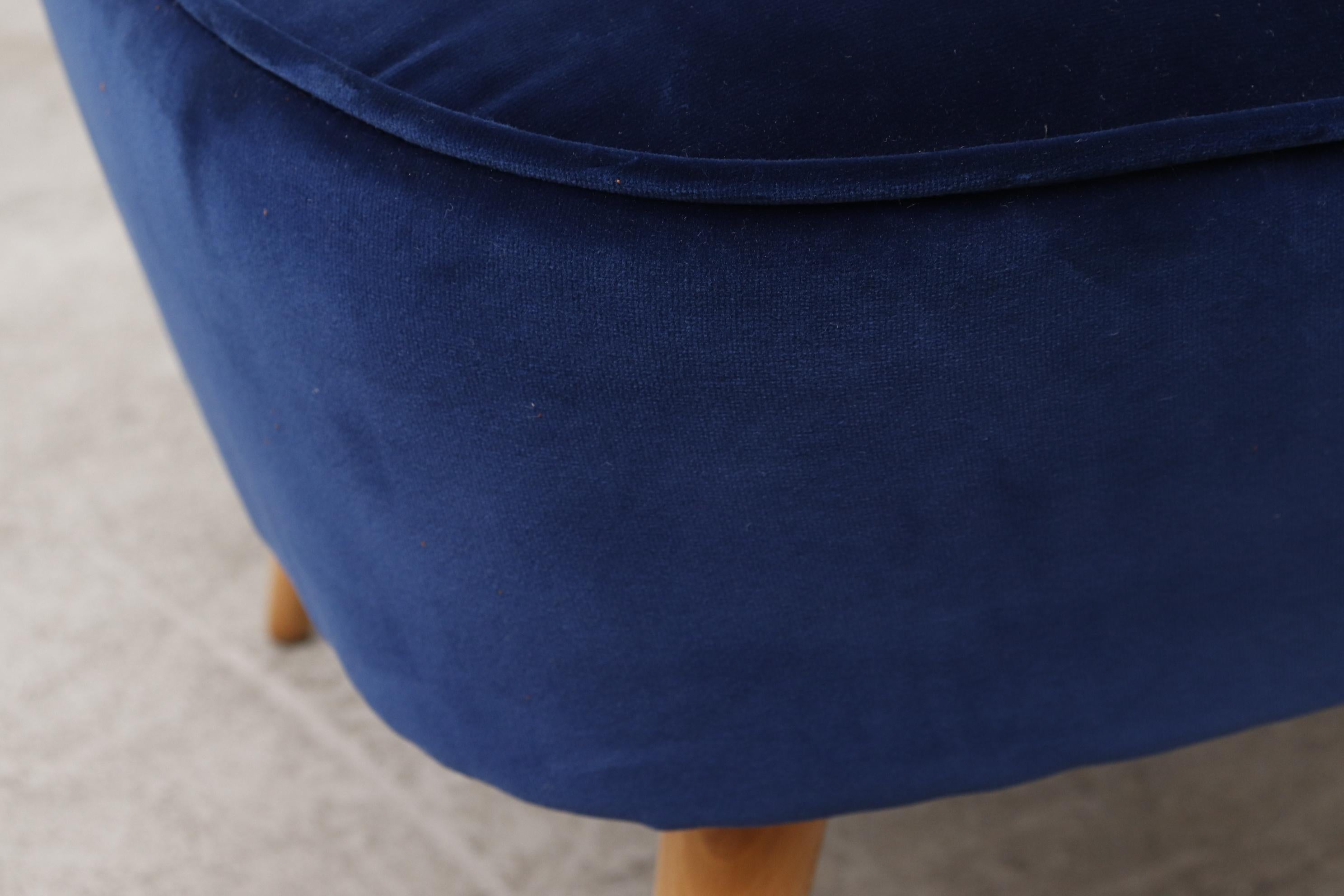 Cobalt Blue Theo Ruth Style Velvet Lounge Chair 4