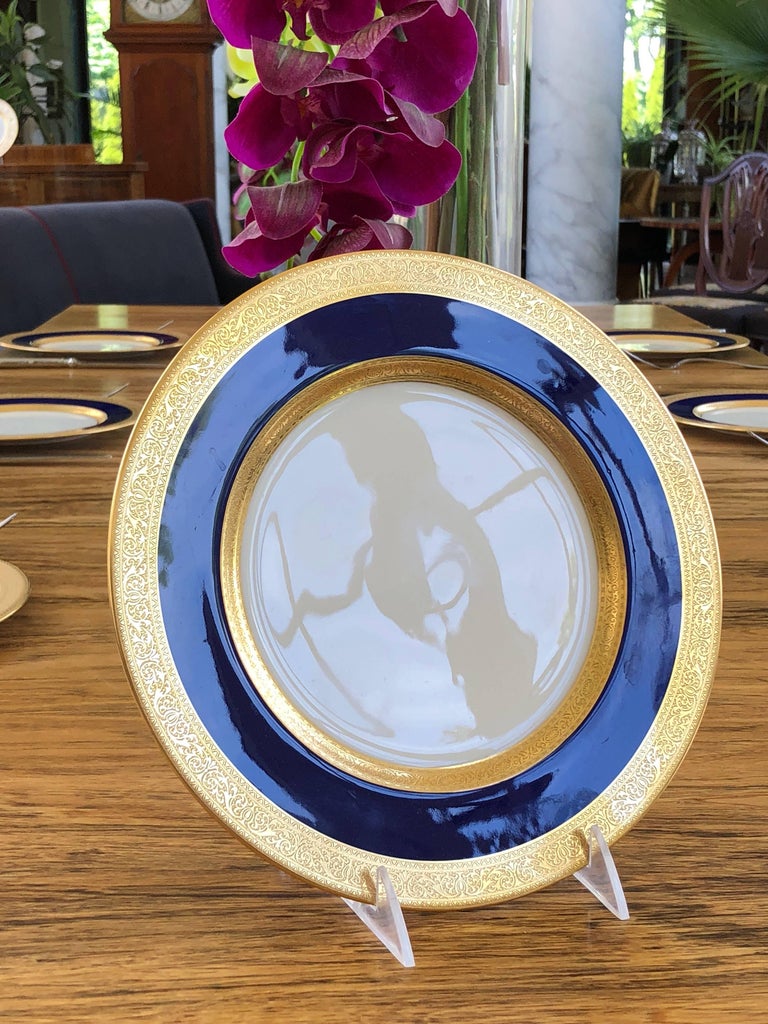 Cobalt and Gold Dinner Plates For Sale at 1stdibs