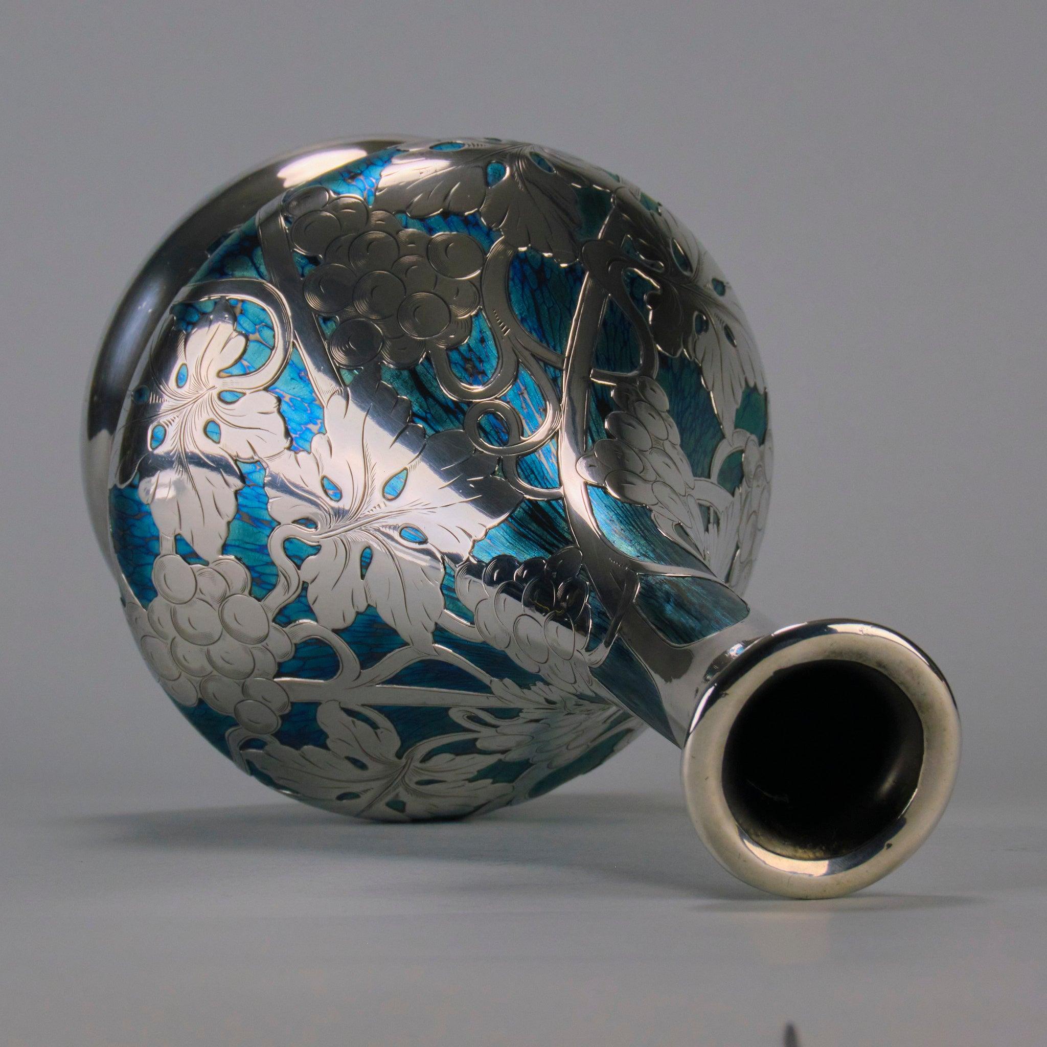 “Cobalt Papillon Vase�” Art Nouveau Glass Vase by the Loetz Glassworks In Excellent Condition In London, GB