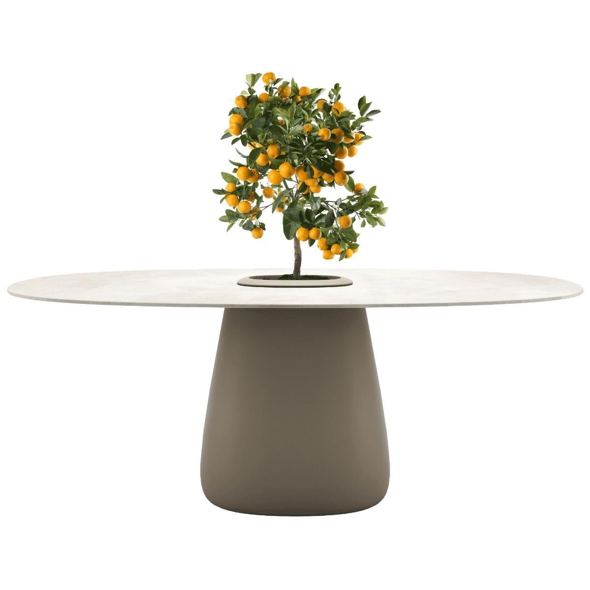 Mesa Cobble 190cm Cubo Stonew en Polietileno Reciclable Marfil en Nuevo estado para la venta en Brooklyn, NY