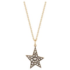 Cobblestone Diamond Star Pendant on a 18 Karat Yellow Gold Chain