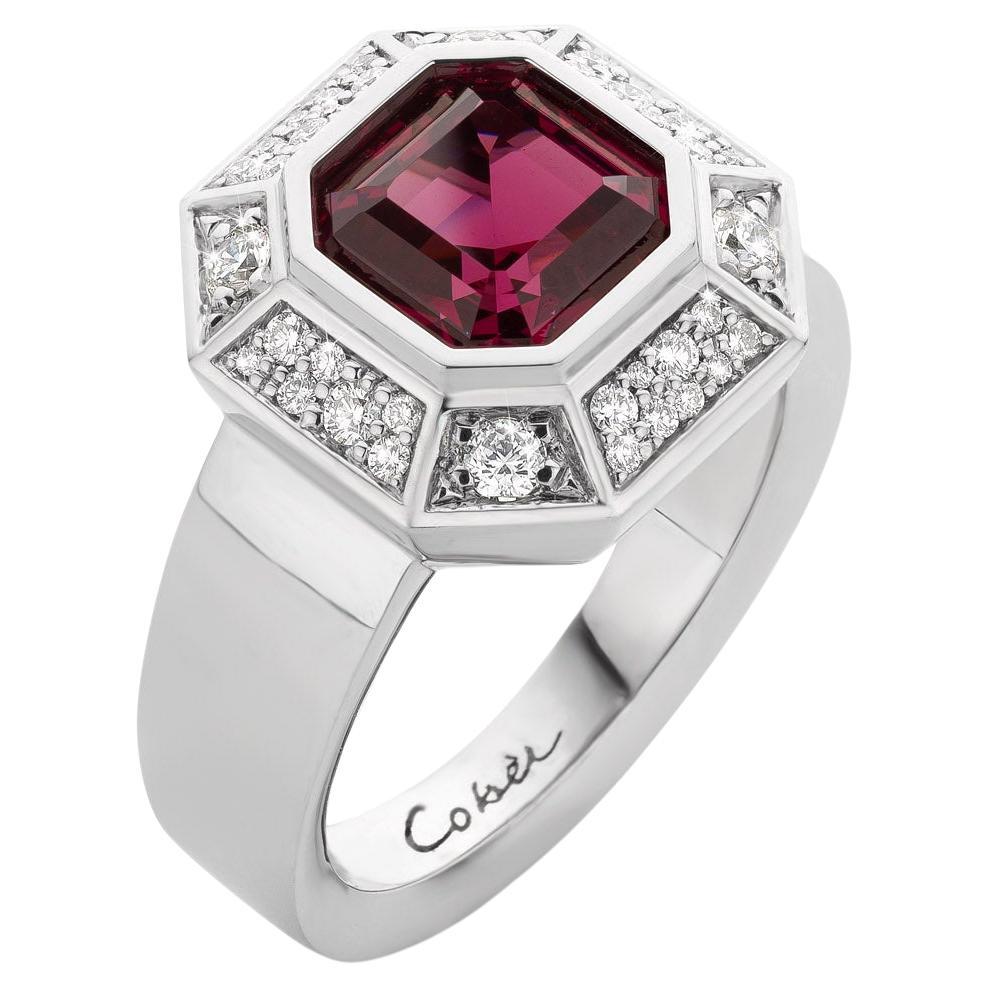 Cober “Catharina” 18K white gold ring with a Asscher-cut Garnet and 30 Diamonds In New Condition For Sale In OSS, NH