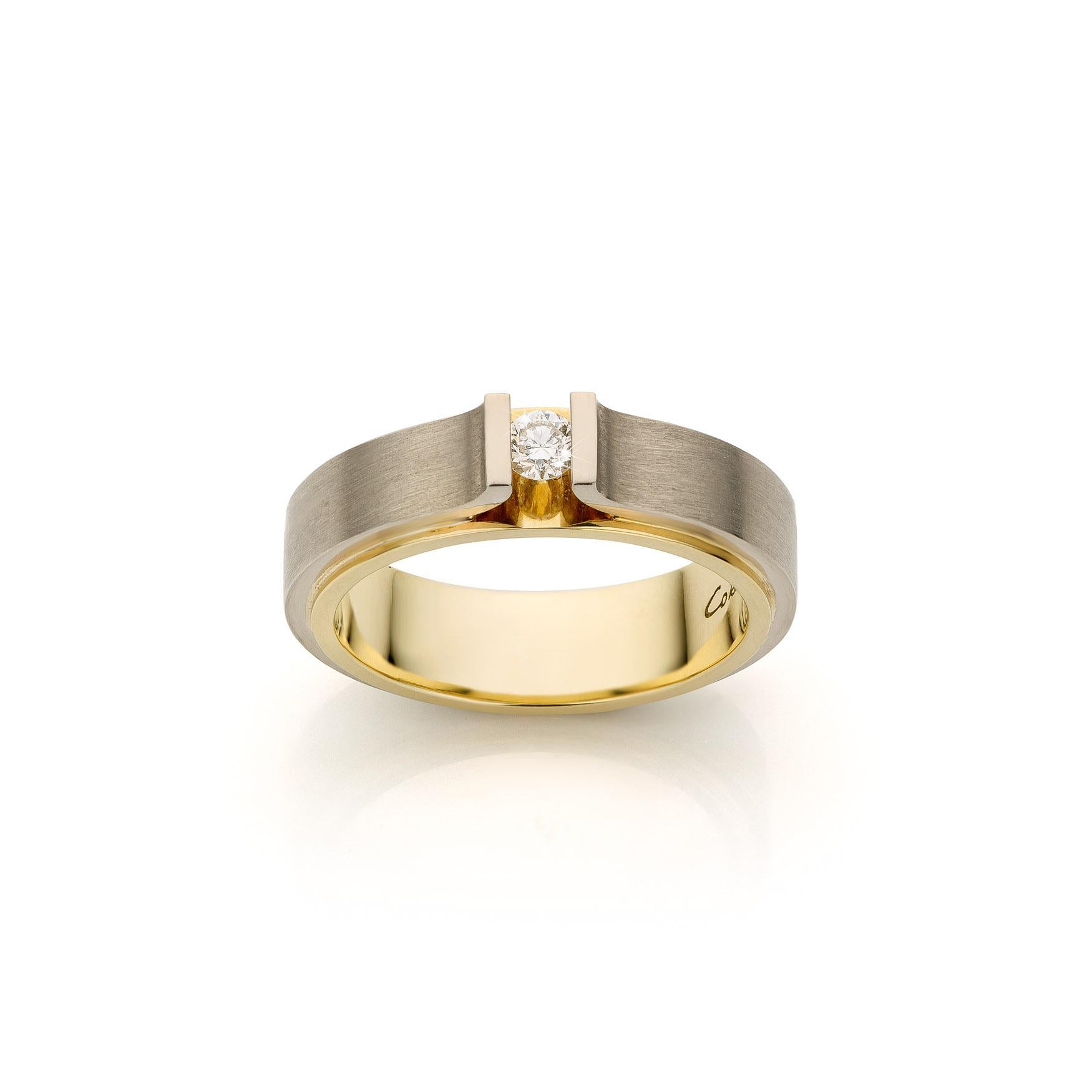 For Sale:  Cober “Corona avenue” white and yellow gold and a Diamond 0.12 ct Wedding Rings  2