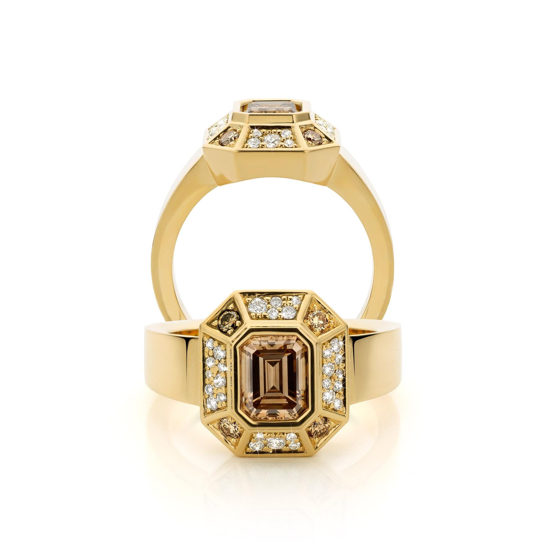 Emerald Cut Cober “Fancy brown Diamond” with 1.08 Carat  Brown Diamond and Diamonds Ring  For Sale