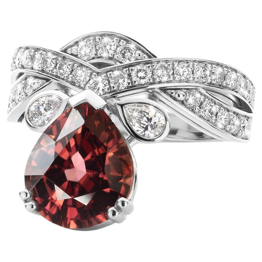 Cober “Fancy Zirkon” Pear-cut Zircon (VS) 2 small Diamonds and 33 Diamonds Ring