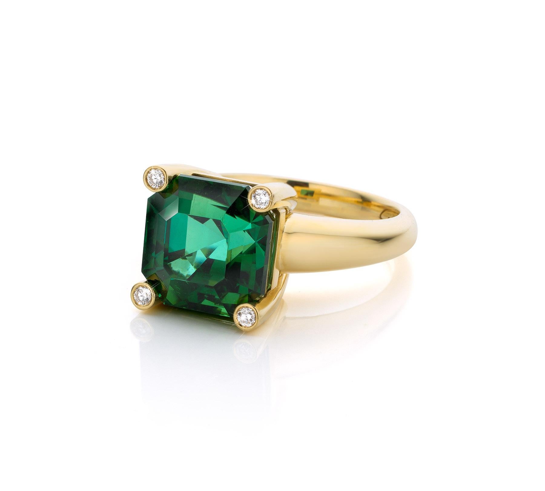 Brilliant Cut Cober “Green Assher” 9. 5 Carat Tourmaline and 4 x 0.005 Carat Diamonds Ring For Sale