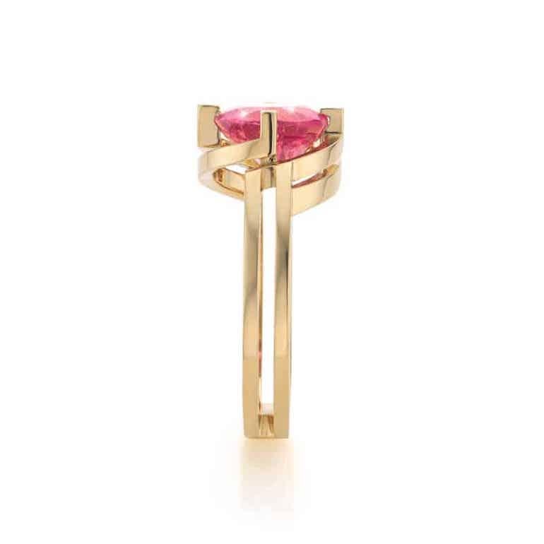 Contemporary Cober handmade  with Tourmaline of 2.5 ct Yellow Gold fashion Ring Available Now For Sale