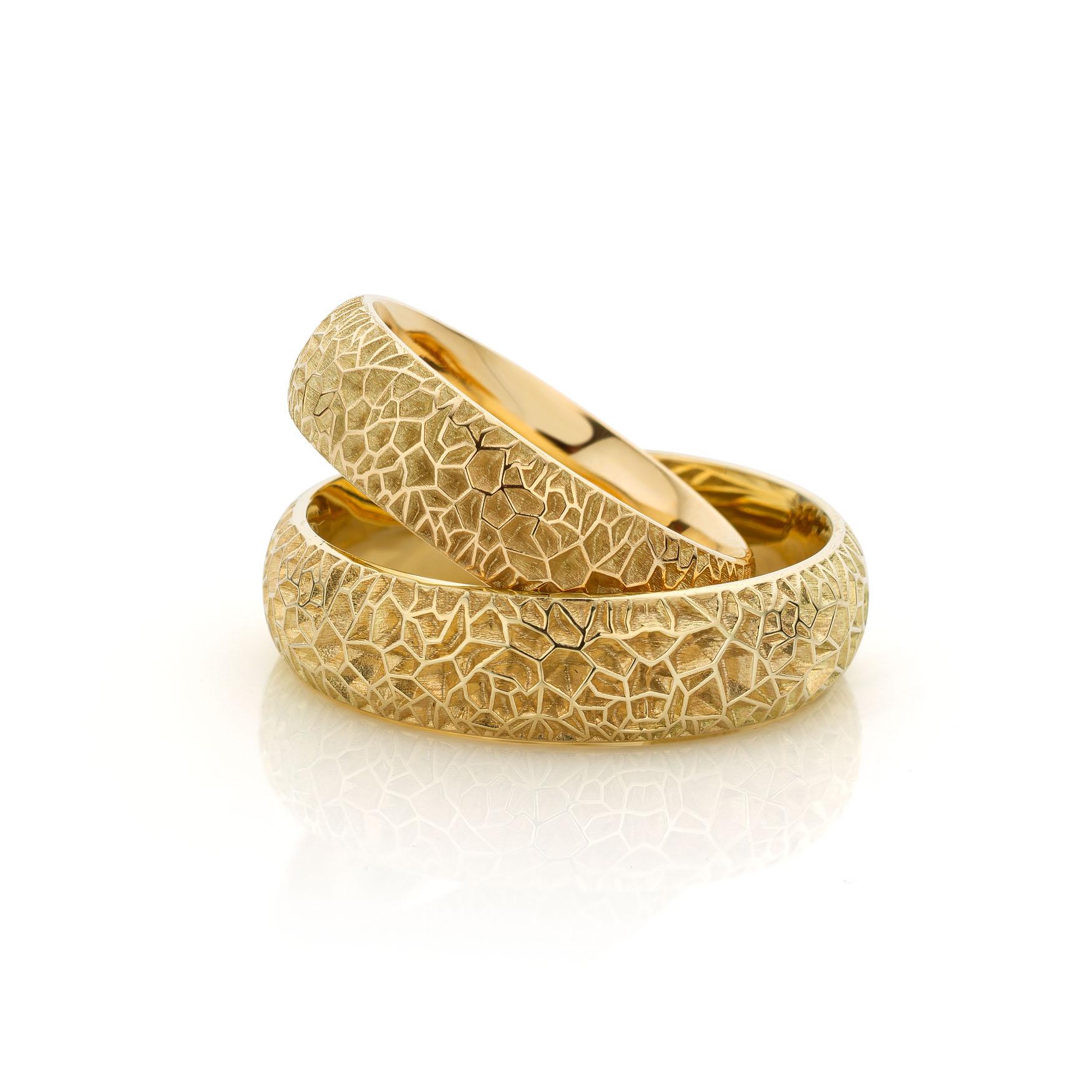 For Sale:  Cober Jewellery “Desert Footsteps” 14 Karat Yellow Gold Wedding Rings 3