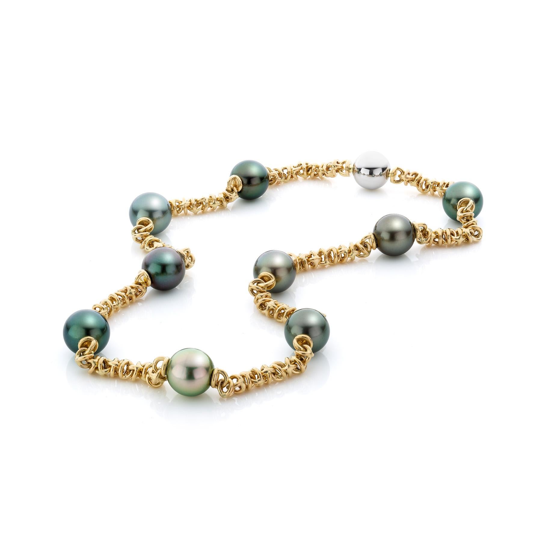 Halskette aus Kupferschmuck mit 18 Karat Gelbgold Tahiti-Perlen und Tahiti-Perlen (Zeitgenössisch) im Angebot
