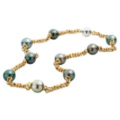 Halskette aus Kupferschmuck mit 18 Karat Gelbgold Tahiti-Perlen und Tahiti-Perlen