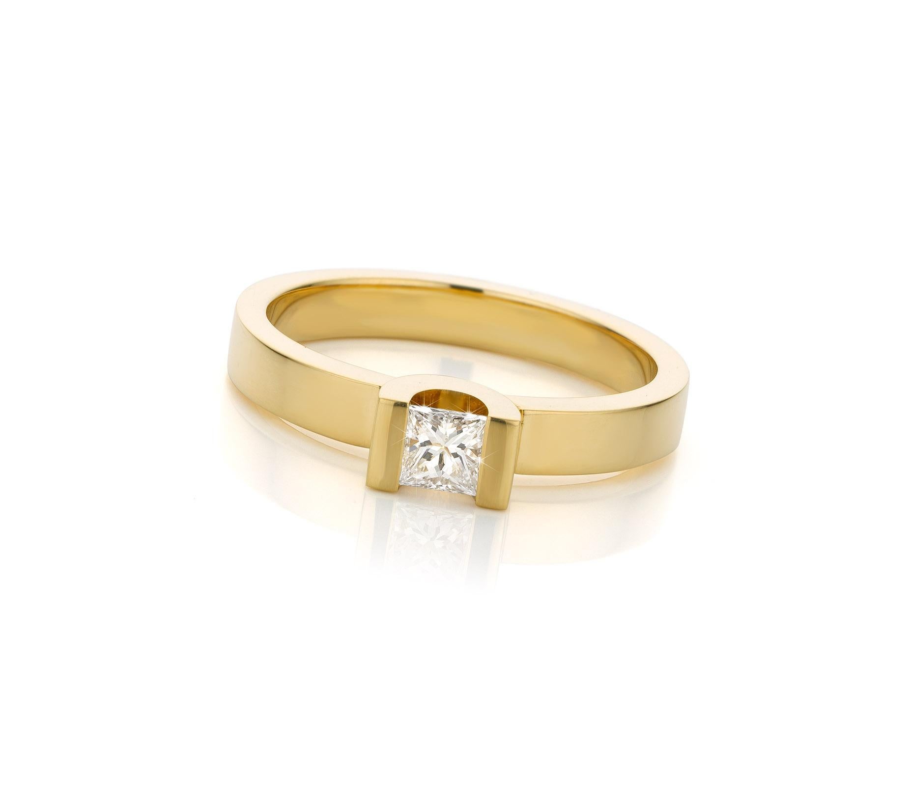For Sale:  Cober Jewellery with Princess Cut Diamond Modern Engagement Ring Total Handmade 3