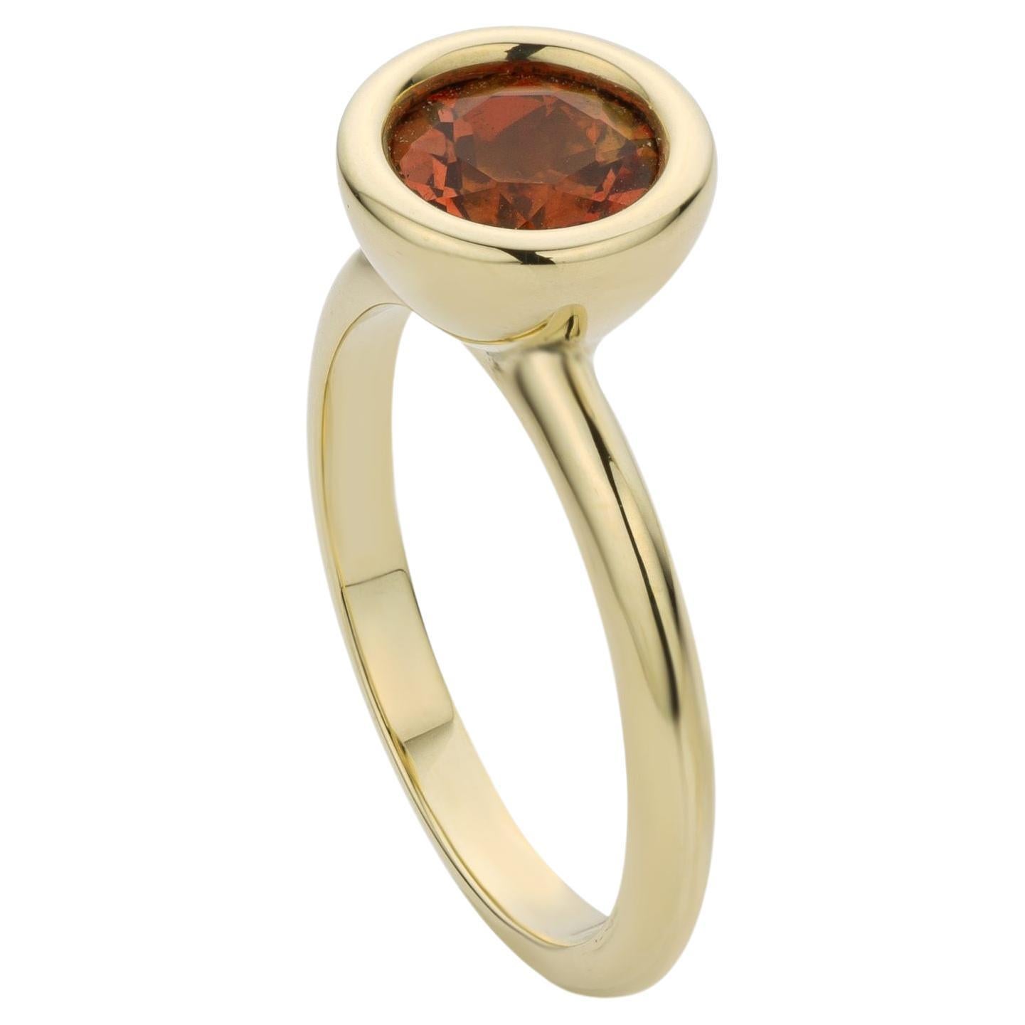 Im Angebot: Mehrfacher Ring aus Kupfer, oft mit orangefarbenem Saphir getragen ()