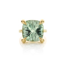 Cober “Mysterious Claws” Cushion Green Amethist total weight of 12.21 Carat Ring