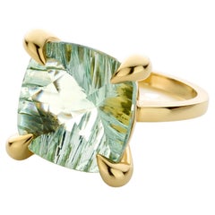 Cober “Mysterious Claws” Cushion Green Amethist total weight of 12.21 Carat Ring