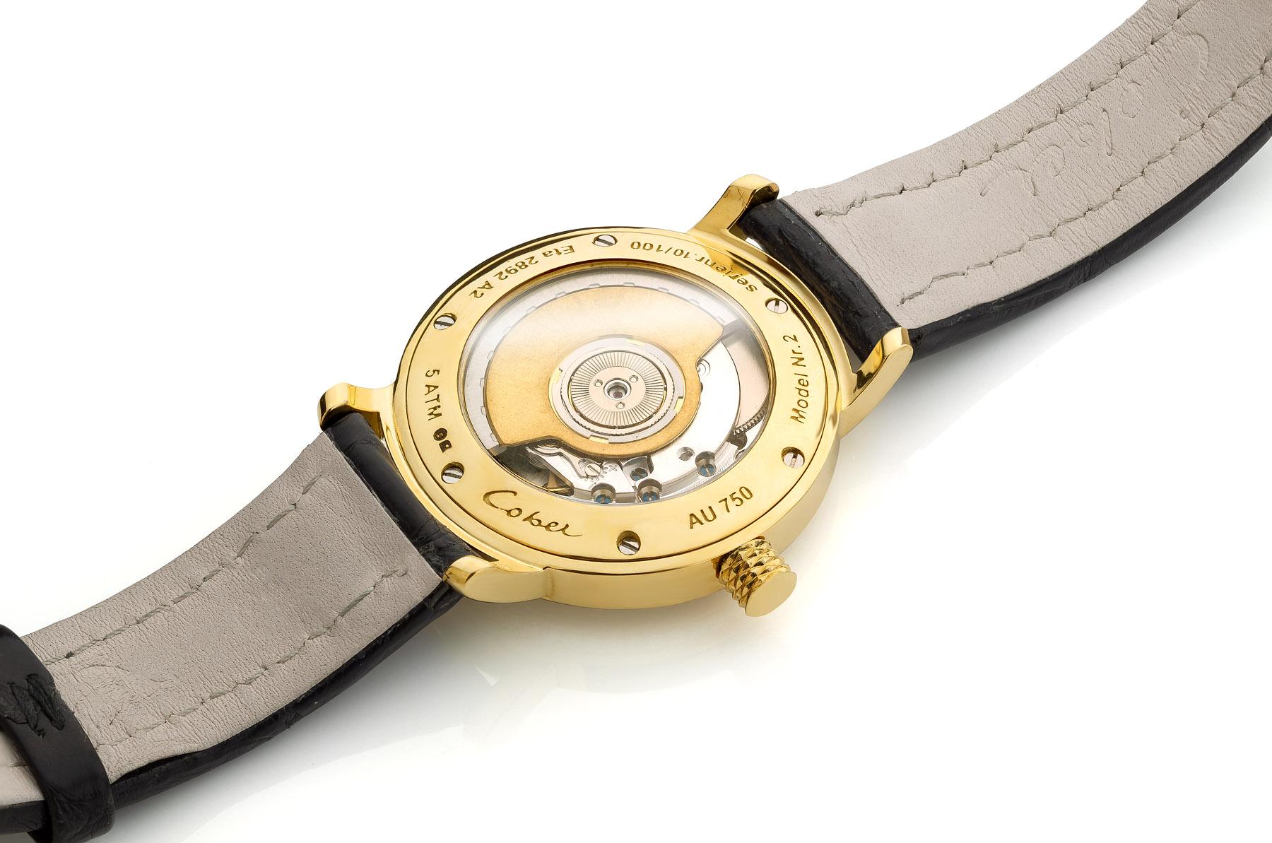 Contemporary Cober “Nº2” with 60 brilliant cut Diamonds Yellow Gold and Rose Gold Wristwatch  For Sale