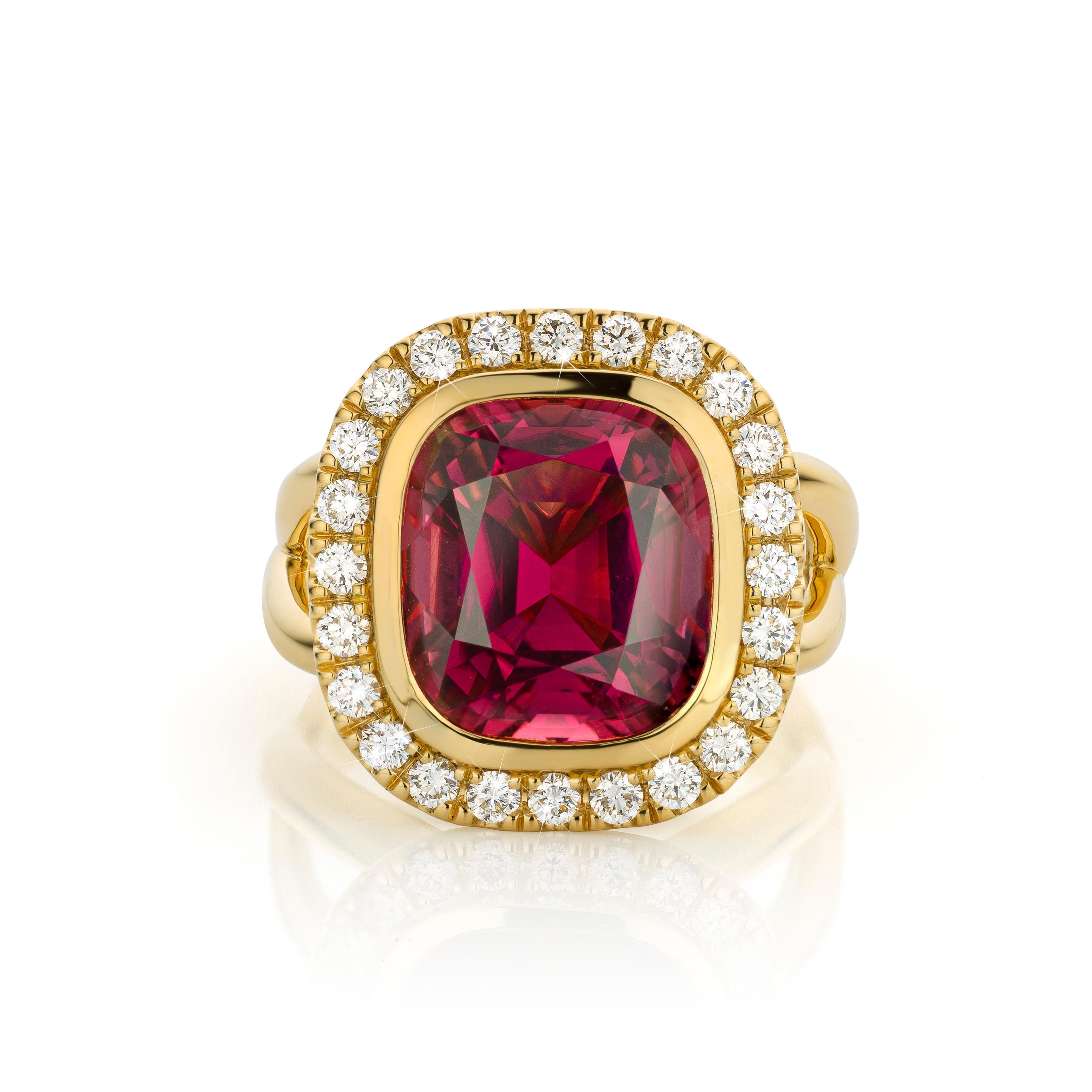 Contemporary Cober “Playful Pink” with a deep pink Tourmaline and 24 Diamonds YellowGold Ring For Sale