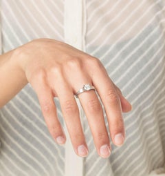 Weißgoldring „Tiara“ aus Kupfer mit hellgelbem 0,77 Karat Diamanten im Brillantschliff
