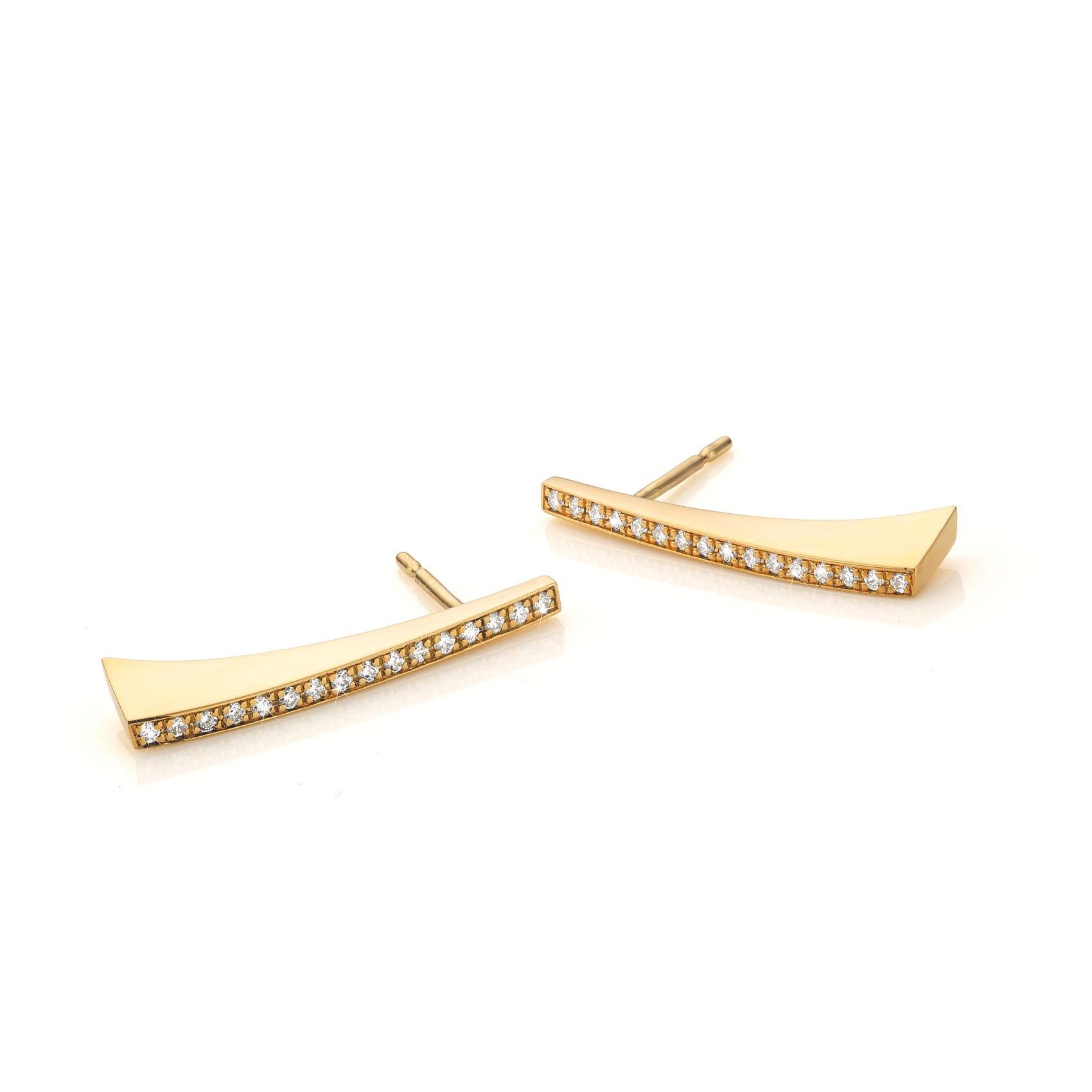 Contemporary Cober total 32 brilliant-cut Diamonds of 0.01 Carat Yellow Gold Design Earrings For Sale