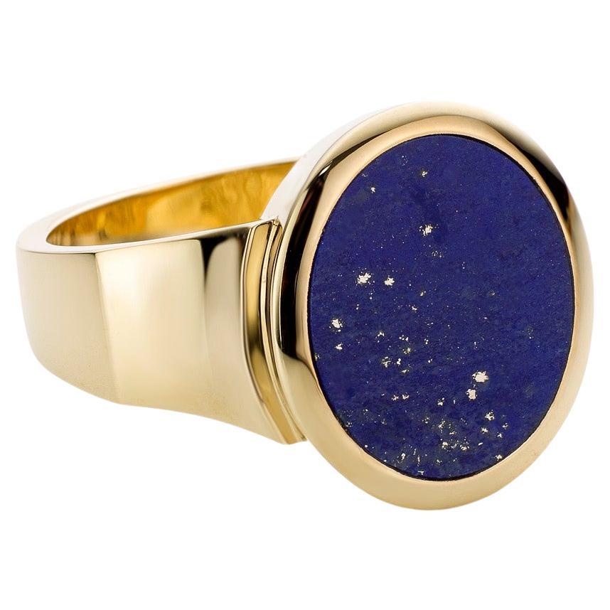 Cober with Lapis made of 14 Carat Yellow Gold Signet Ring  For Sale