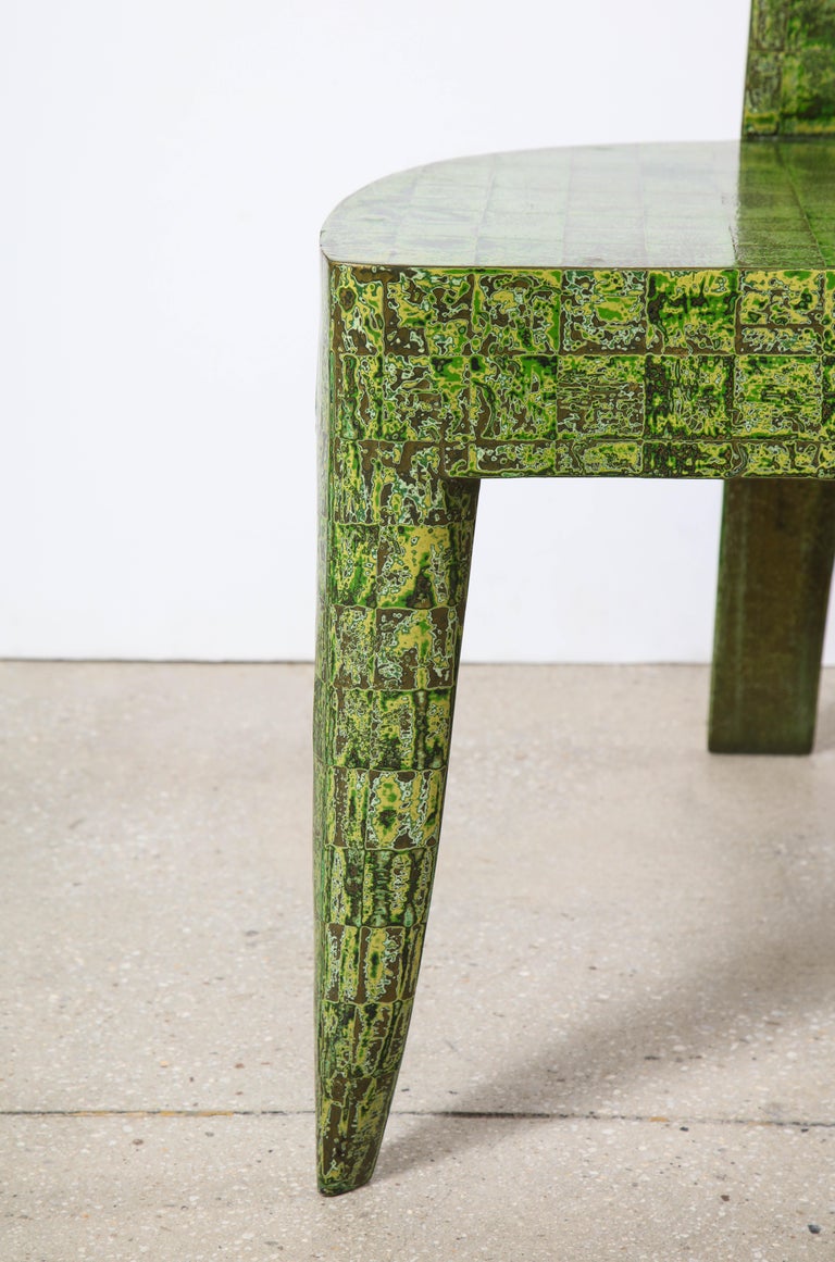 “Cobra” sculptural green lacquered chair, by Alasdair Cooke For Sale 2