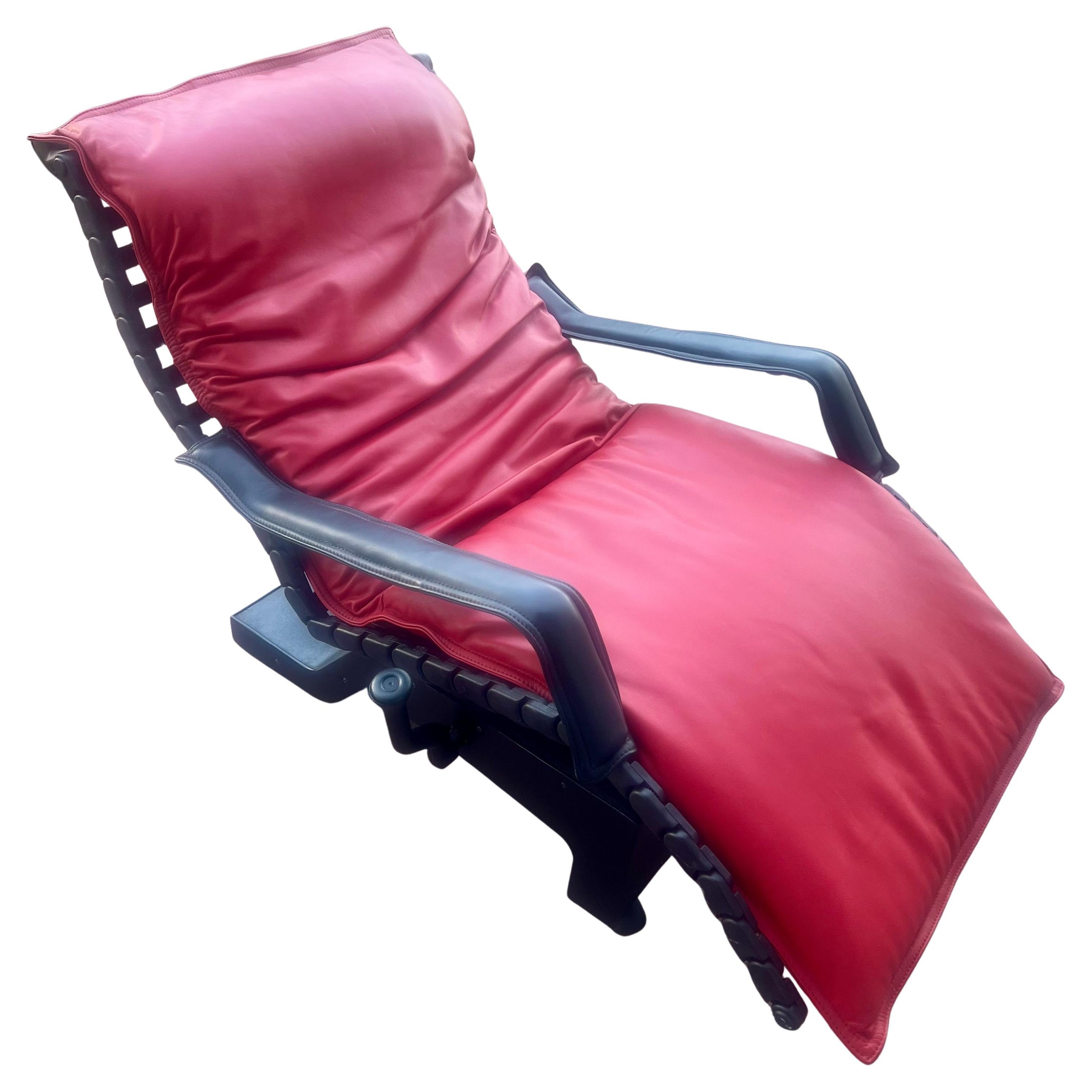 20th Century Cobra Lounge Chair by Giuseppe Zani for Zani Collezione Poltrone Italy NOS For Sale