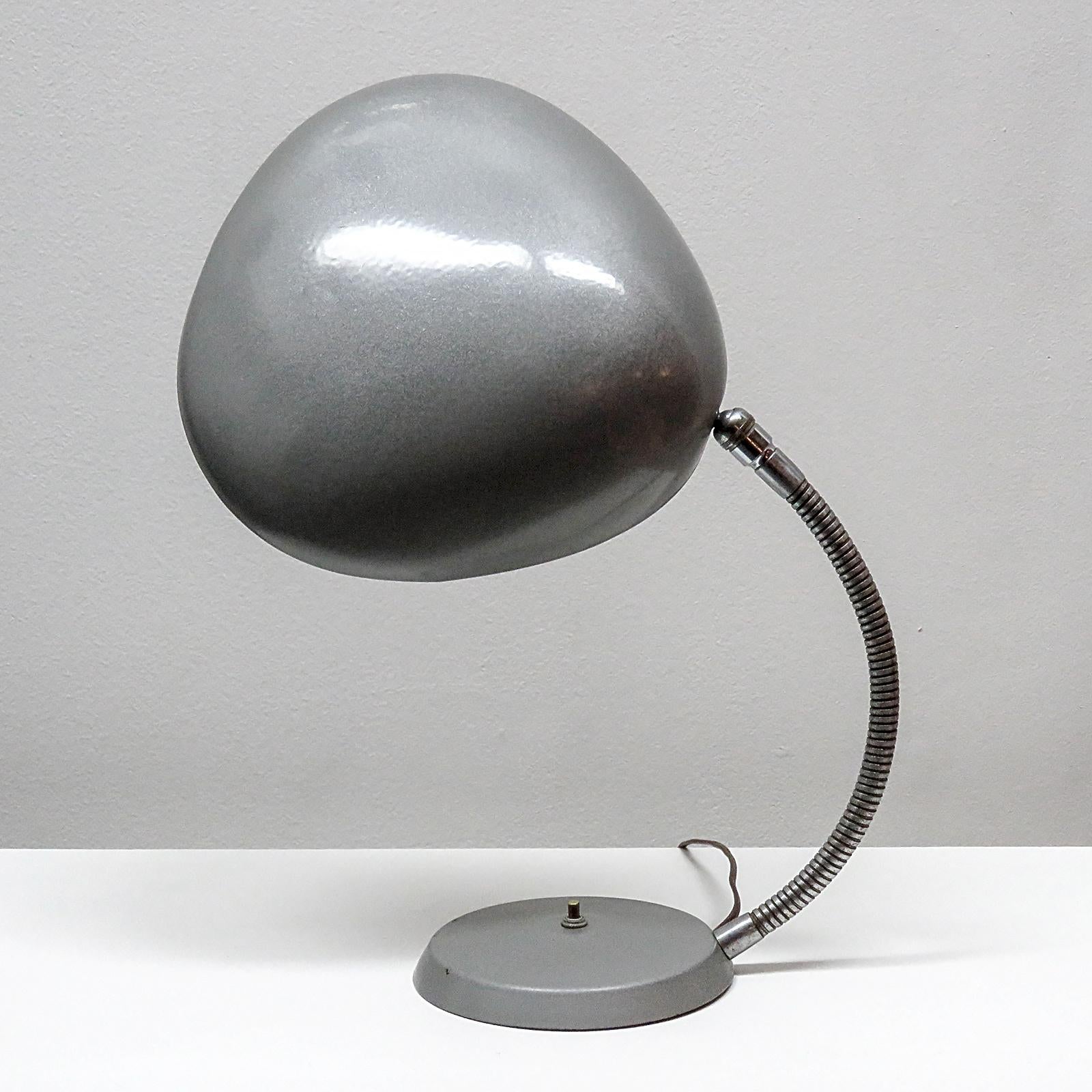 Cobra Lamp by Greta M. Grossman for Ralph O. Smith, 1950 In Good Condition For Sale In Los Angeles, CA