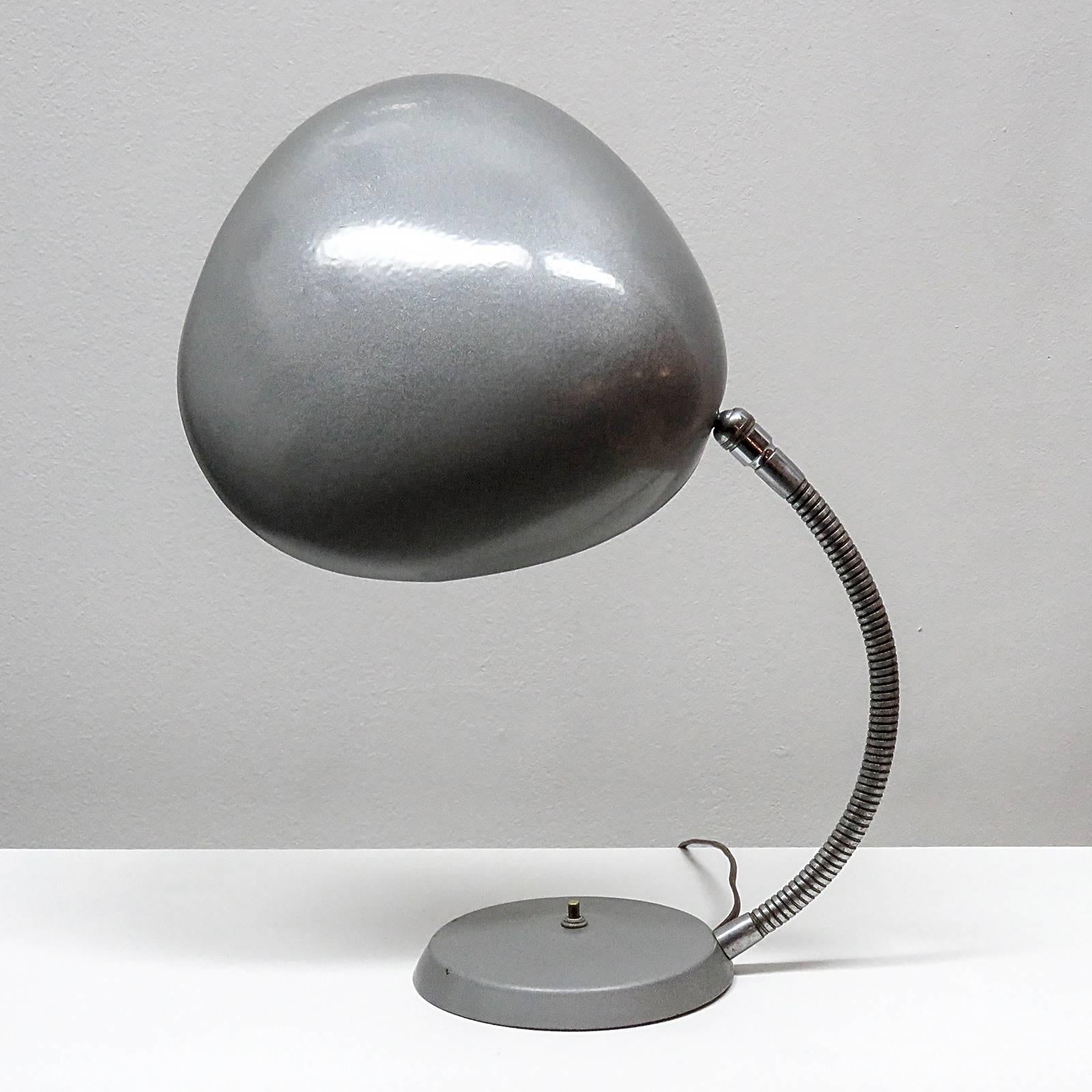 Cobra Lamp by Greta M. Grossman for Ralph O. Smith In Good Condition In Los Angeles, CA