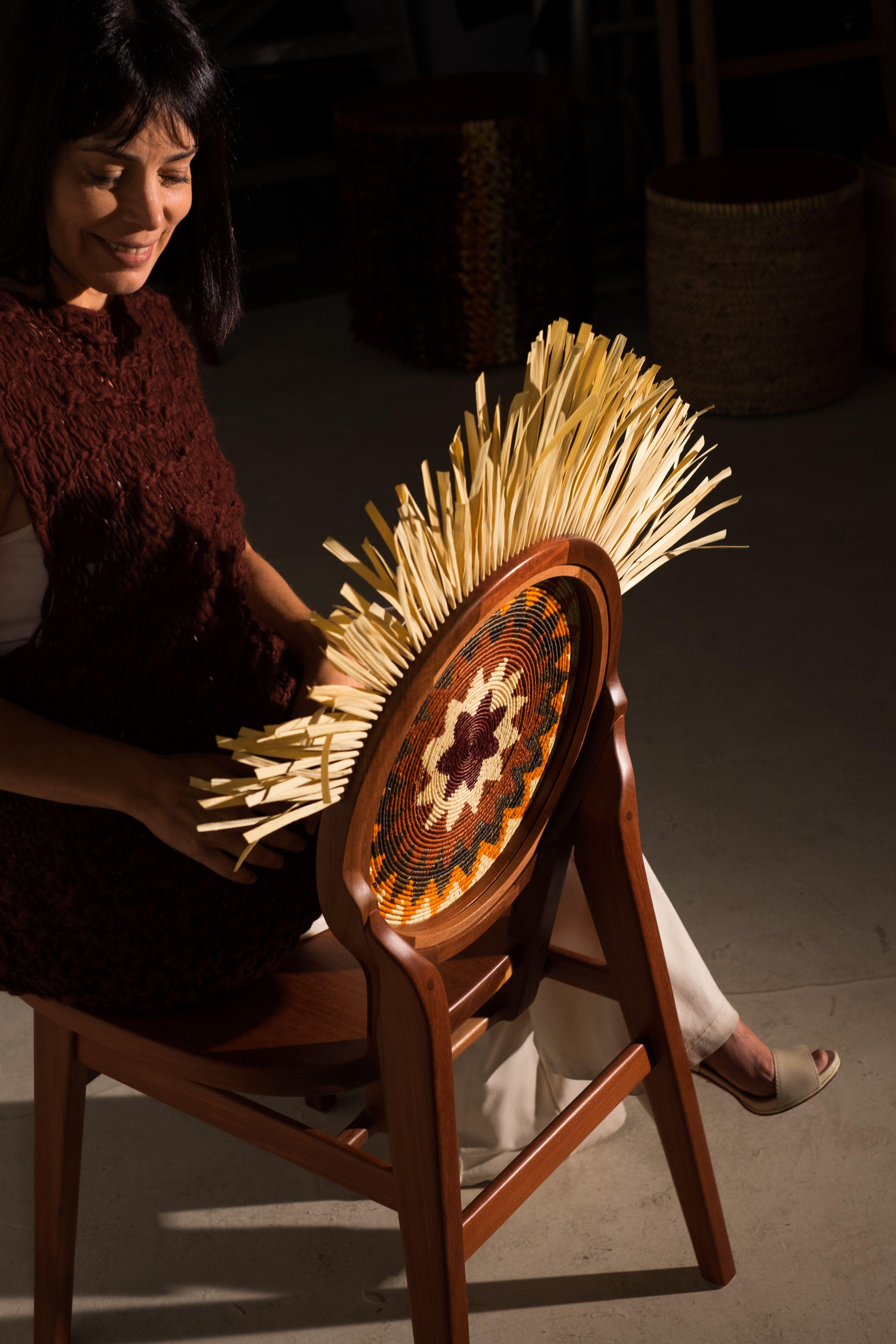 Cocar Chair: handmade in Brazill with braided tucumã straw and Cabreúva wood For Sale 5