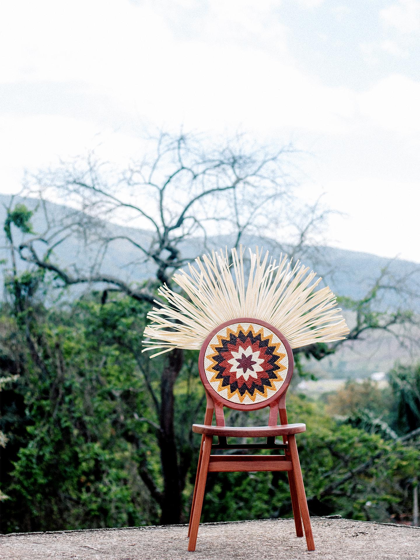 Chaise Cocar : fabriquée à la main au Brésil avec de la paille de tucumã tressée et du bois de Cabreúva en vente 7