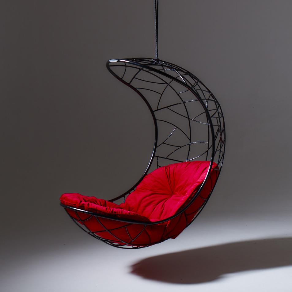 The Moderns - Chaise suspendue en forme de cocon 2