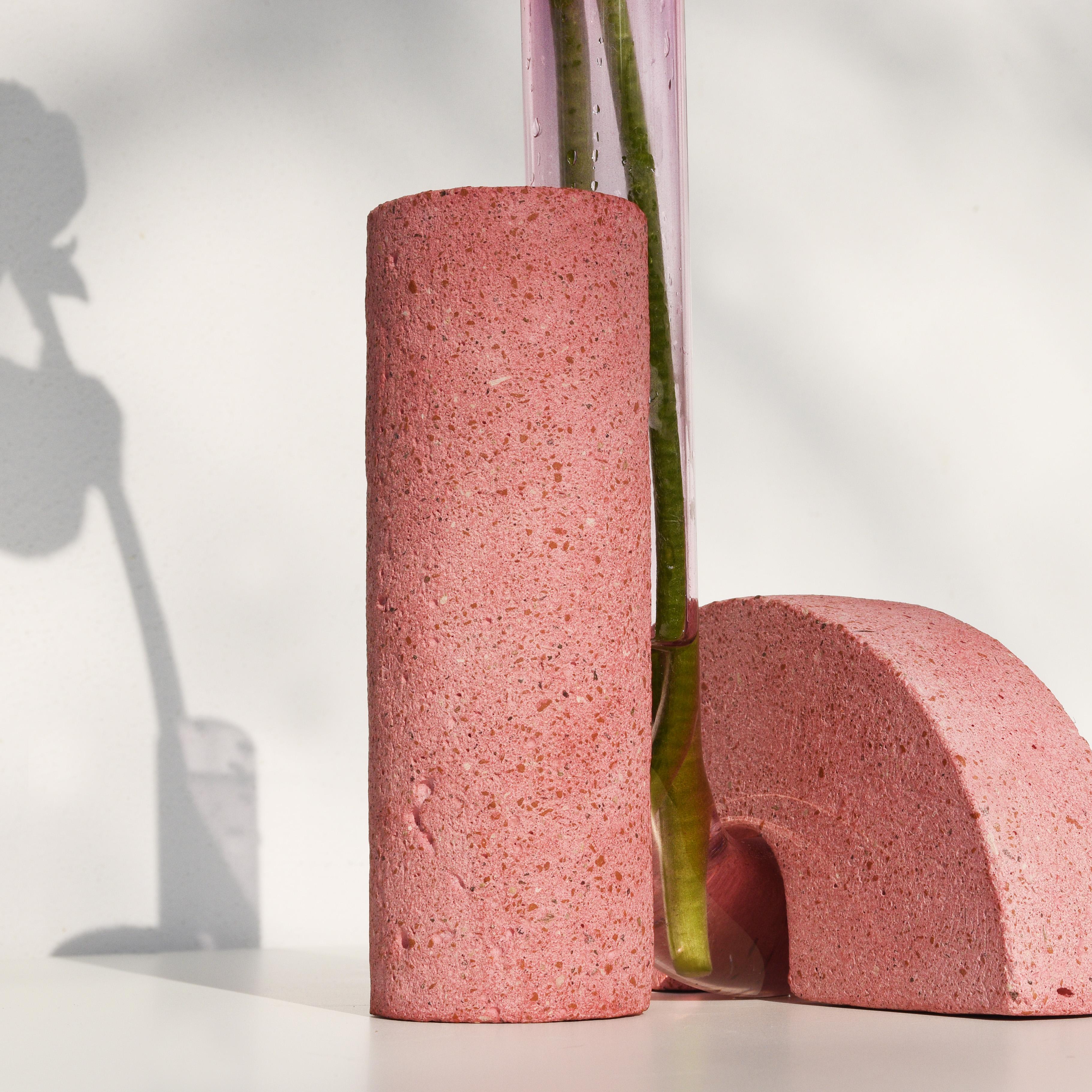 Cochlea della Metamorfosi 1 - pink stone vase In New Condition For Sale In Rimini, IT
