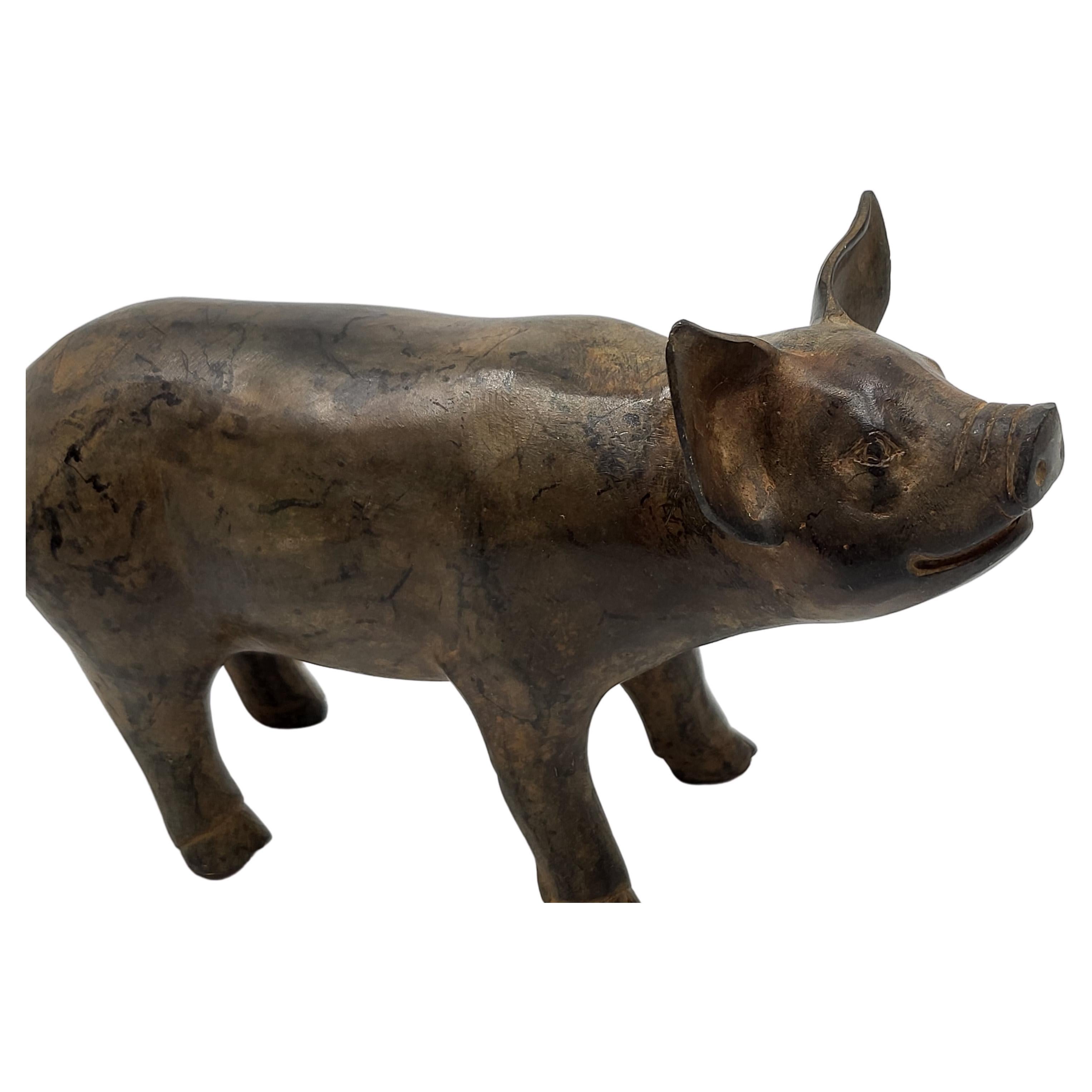 Cochon en Bronze à patine brune de Pierre Chenet Frankreich im Zustand „Hervorragend“ im Angebot in AIX-LES-BAINS, FR