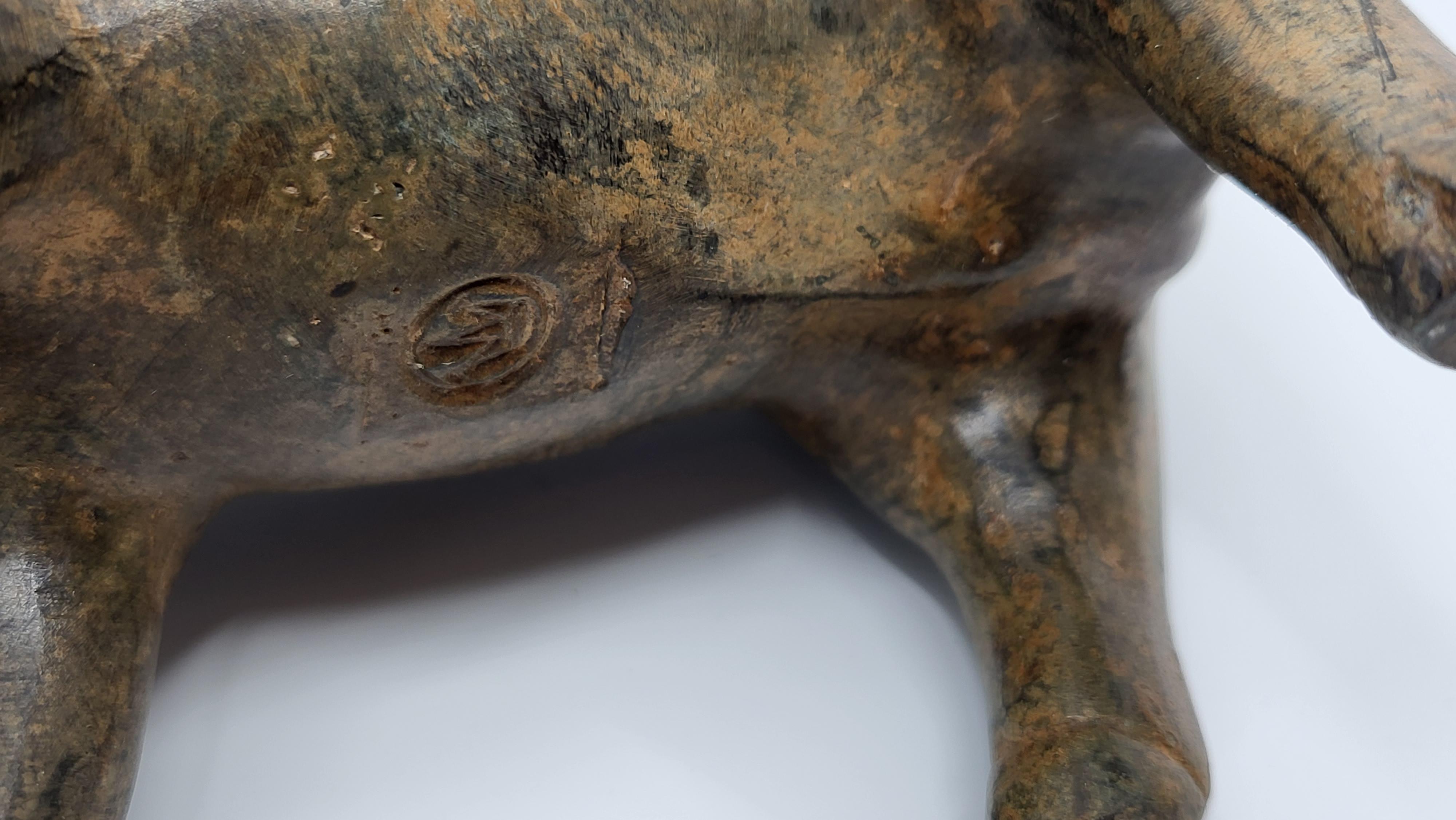 Cochon en Bronze à patine brune de Pierre Chenet France Excellent état - En vente à AIX-LES-BAINS, FR