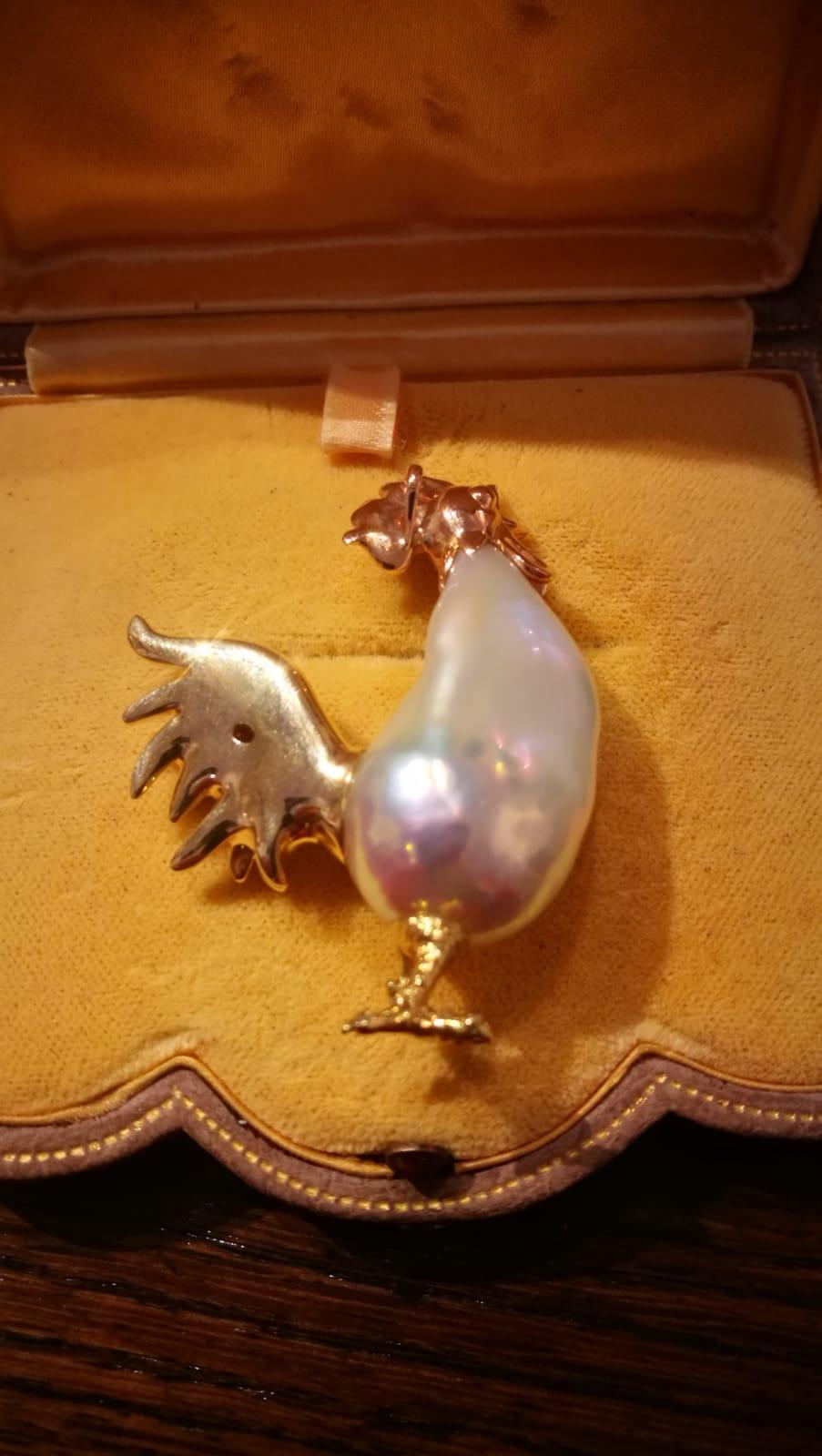 Cock Brooche, 18 Karat Rose Gold with Diamonds and Tourmalines and Baroque Pearl (Kunsthandwerker*in) im Angebot