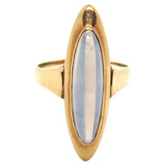 Vintage Cocktail 18K Yellow Gold Moonstone Ring