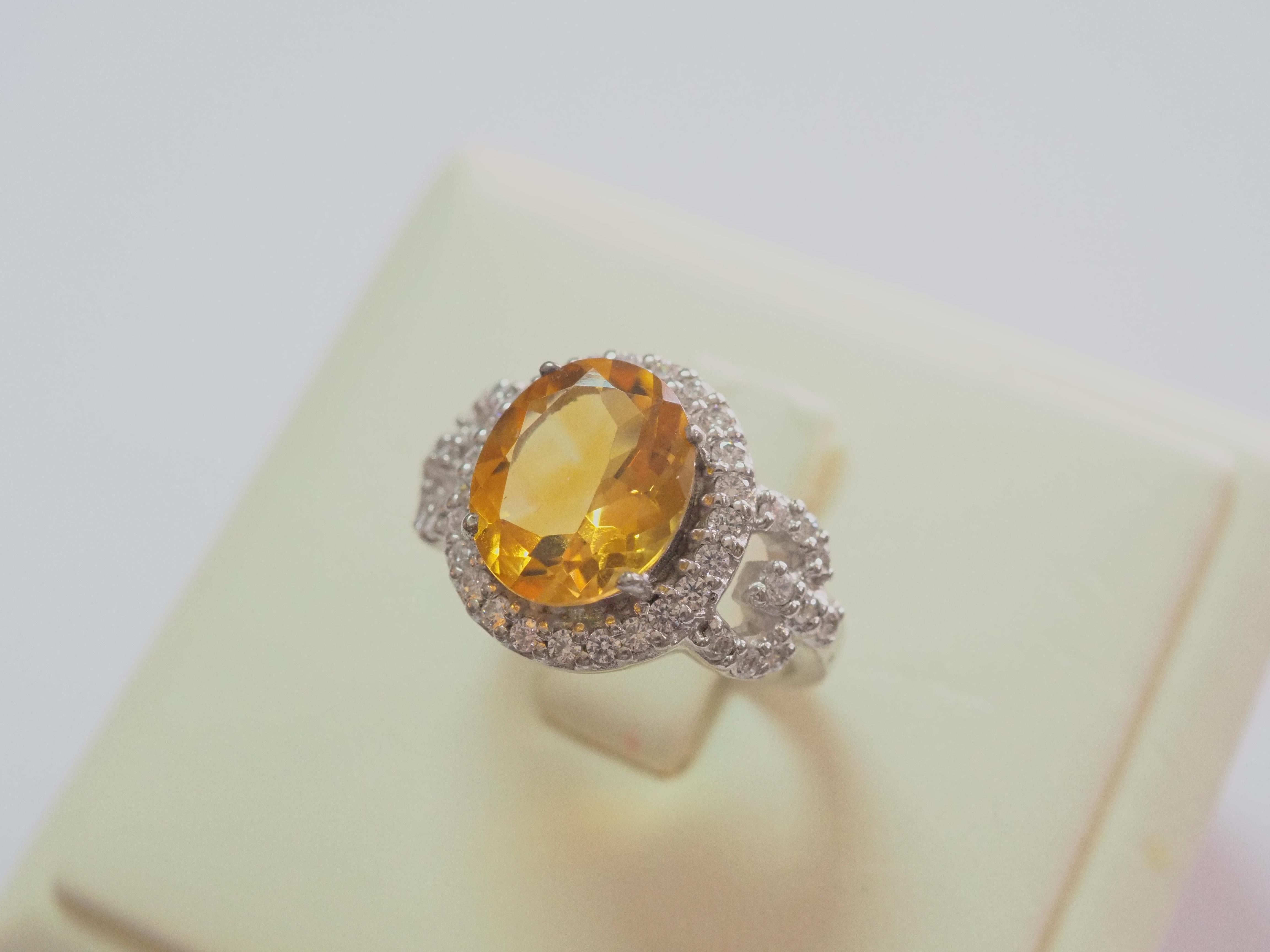 Cocktail 3.98ct Oval Citrine & CZ Sterling Silver Ring For Sale 1