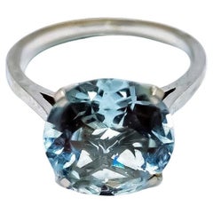 Vintage Cocktail Aquamarine Ring 18 Karat White Gold