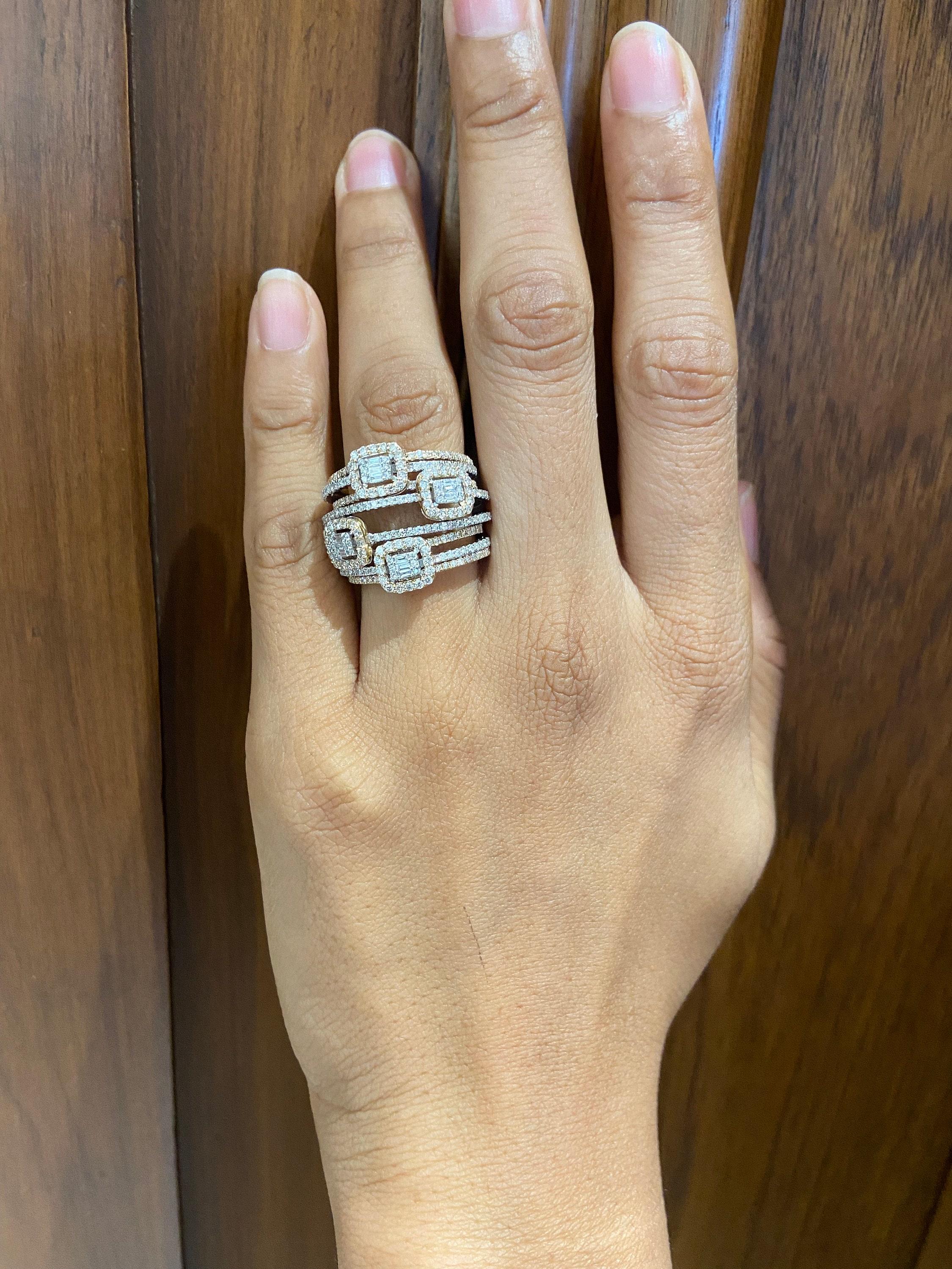 Anillo halo de diamantes baguette de cóctel en oro macizo de 14 quilates (certificado) Art Decó en venta
