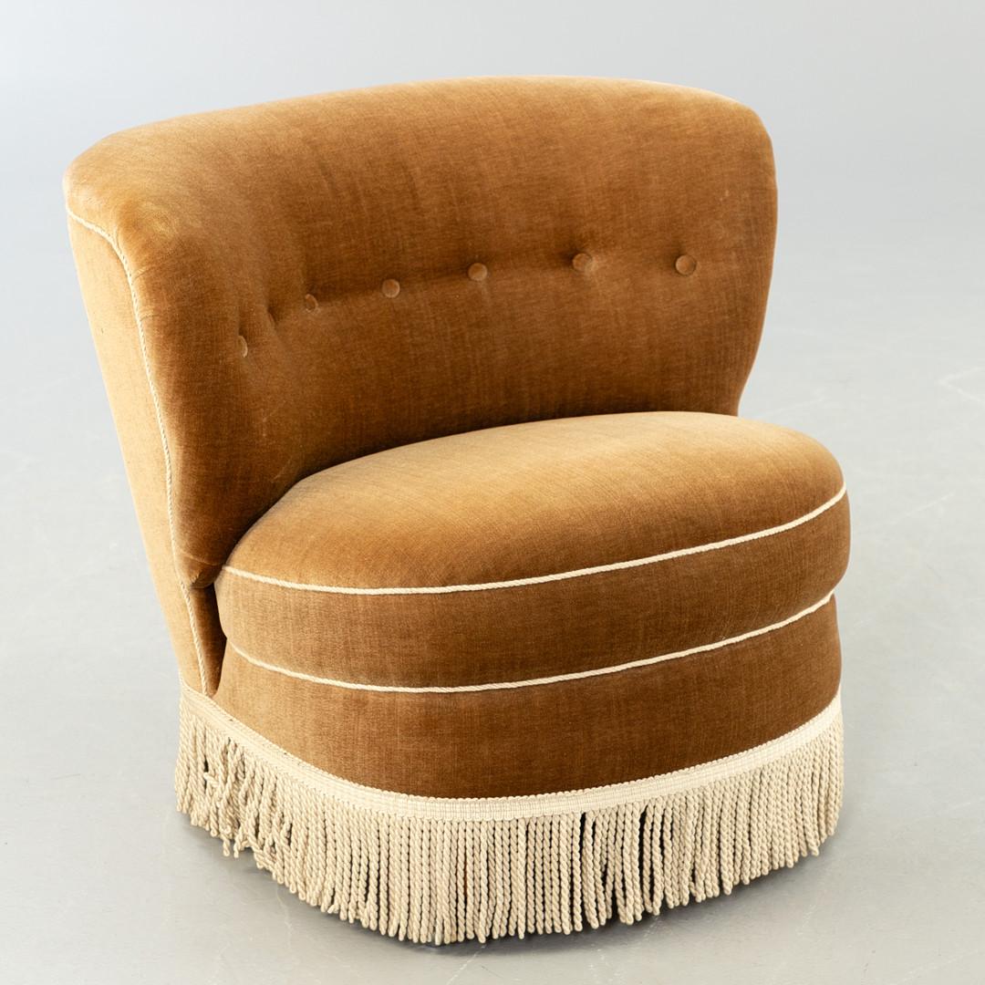 20th Century cocktail chair For Sale