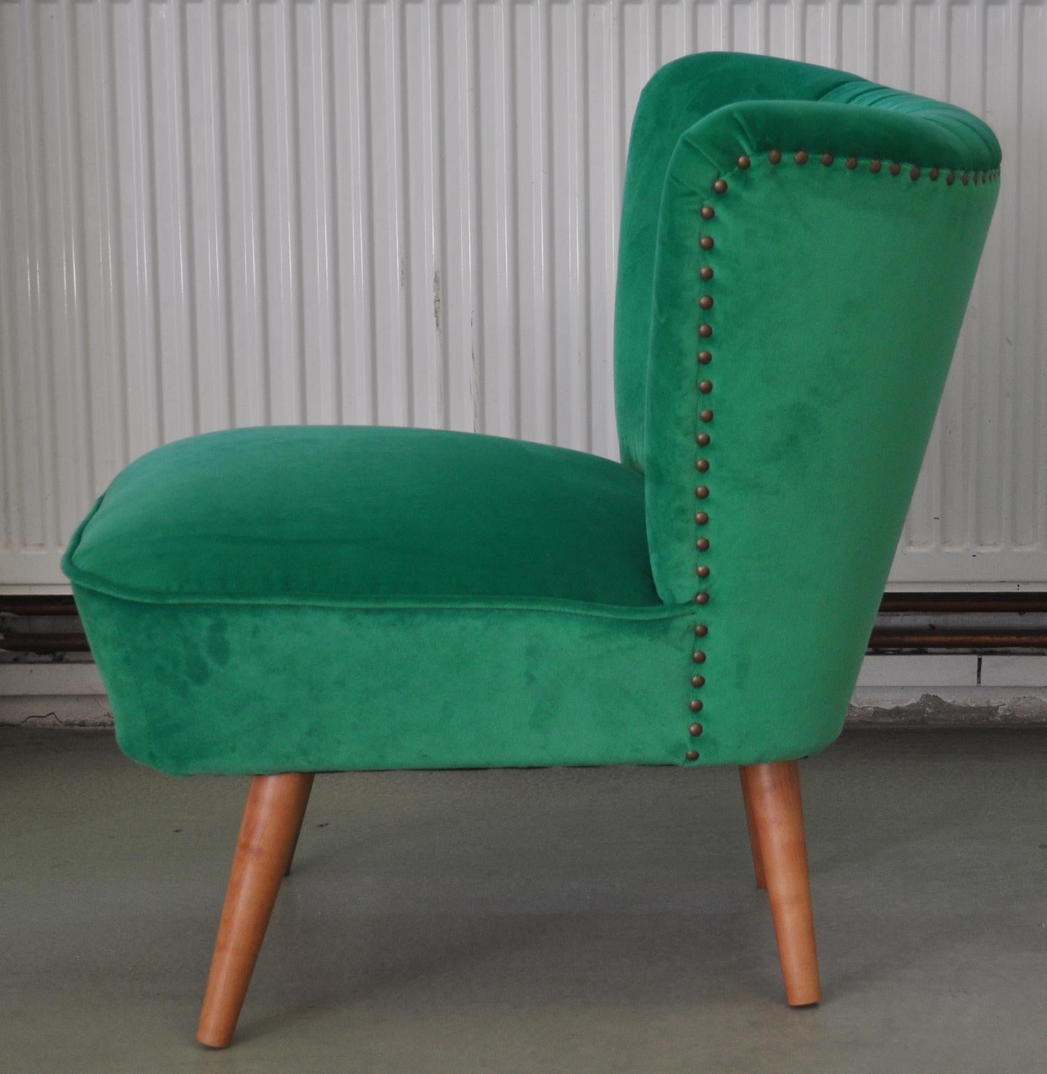 Cocktail Chair with a Green Fabric im Angebot 1