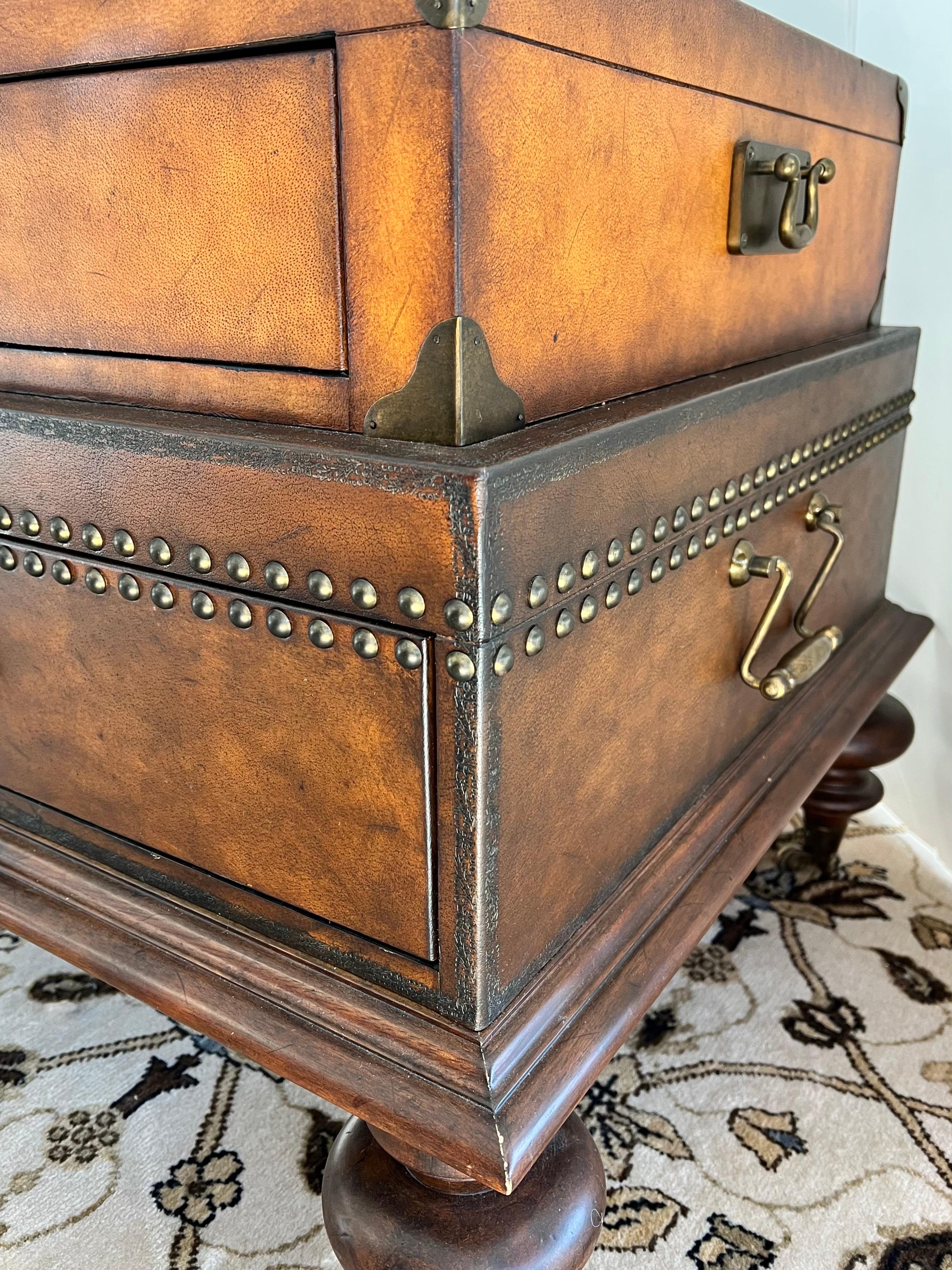 Cocktail Coffee Table Made of Stacking Leather Suitcases In Good Condition In West Hartford, CT