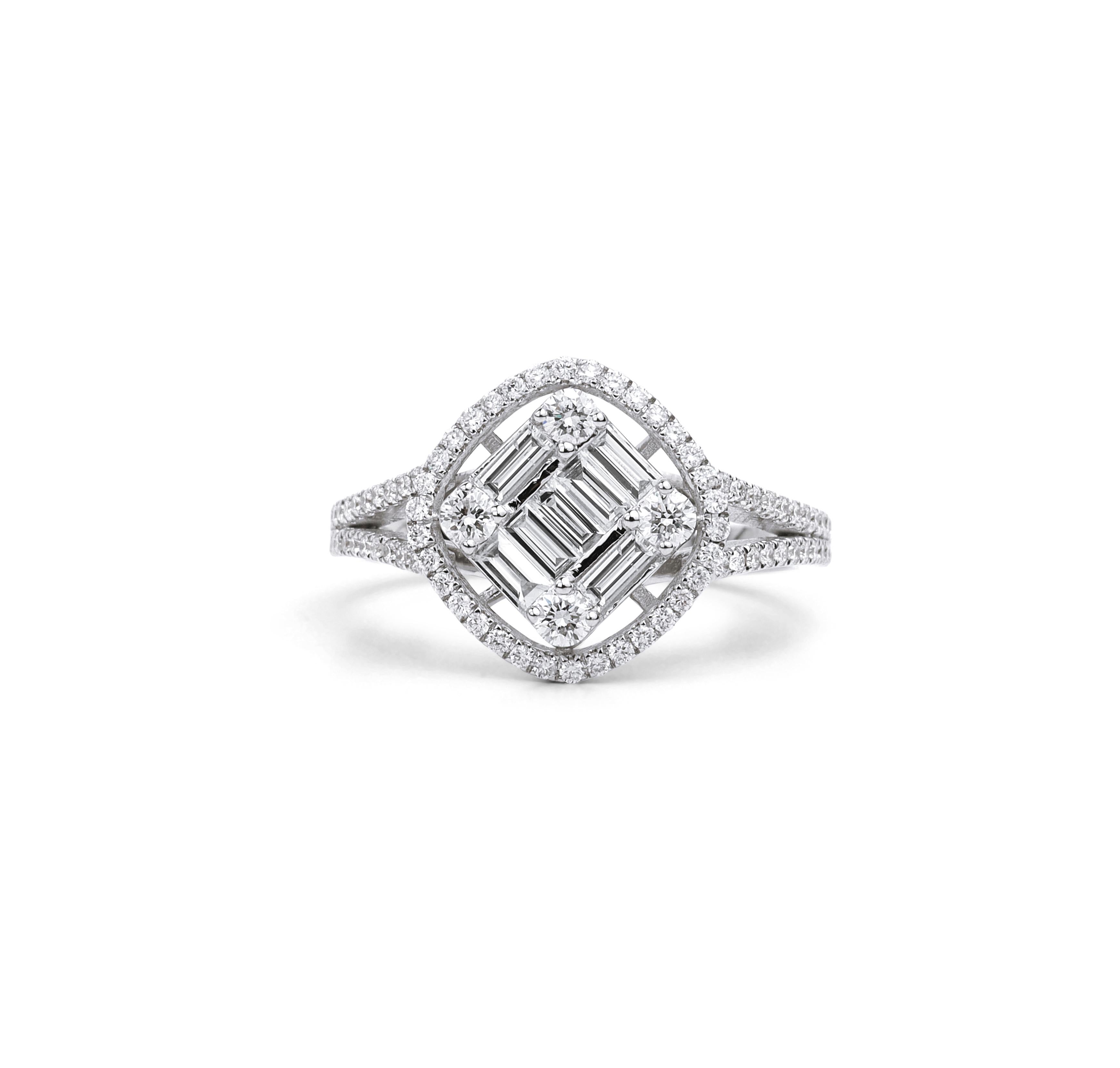 Art Deco Diamant Baguetteschliff Ring Illusion Einstellung, 1,1 TCW F G VS Diamant Ring


Erhältlich in 18 Karat Weißgold.

Das gleiche Design kann auch mit anderen Edelsteinen auf Anfrage hergestellt werden.

Einzelheiten zum Produkt:

- Massives