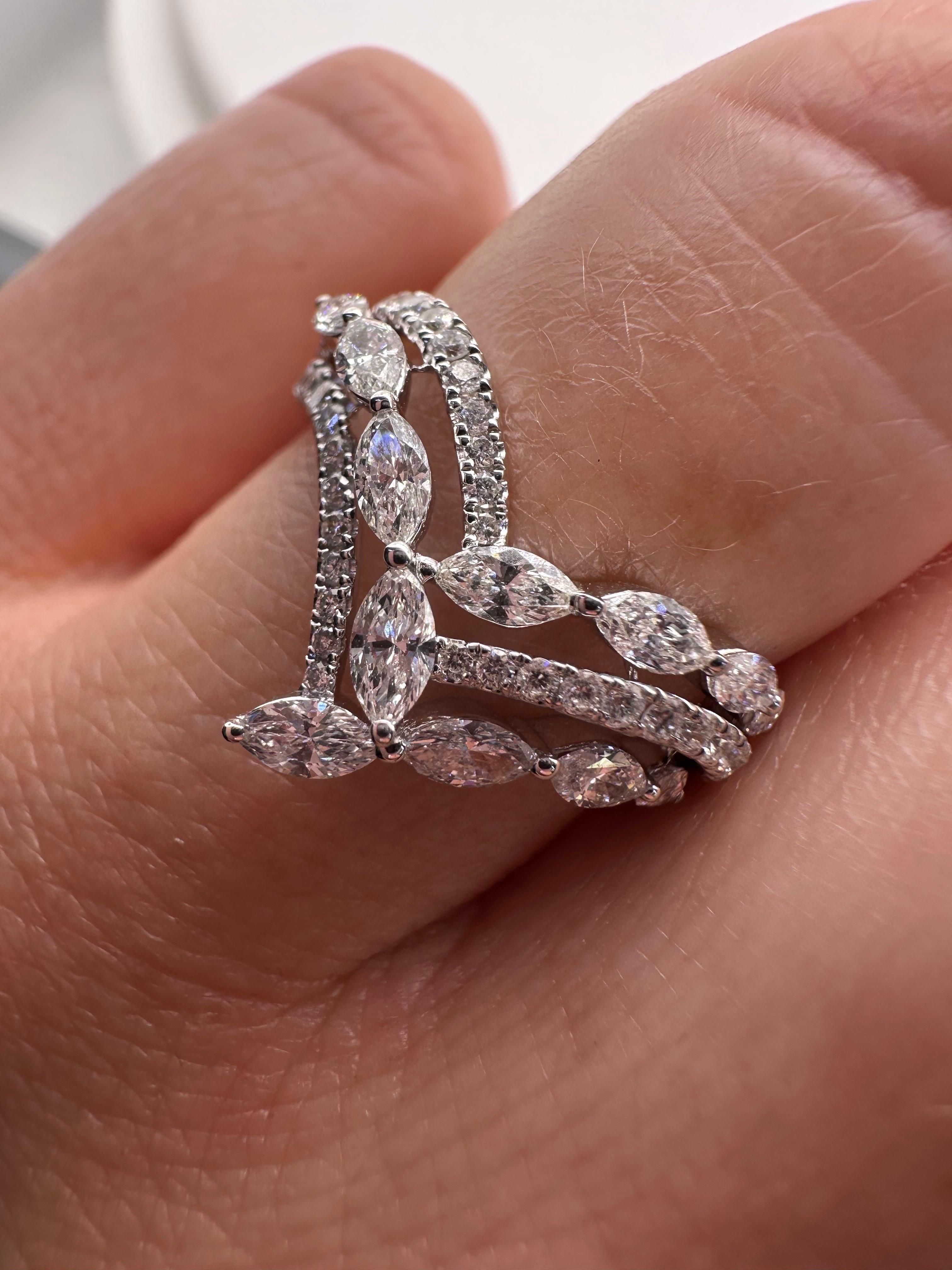 Cocktail-Diamantring 18KT Weißgold VS Diamanten F Farbe 1,10ct für Damen oder Herren im Angebot