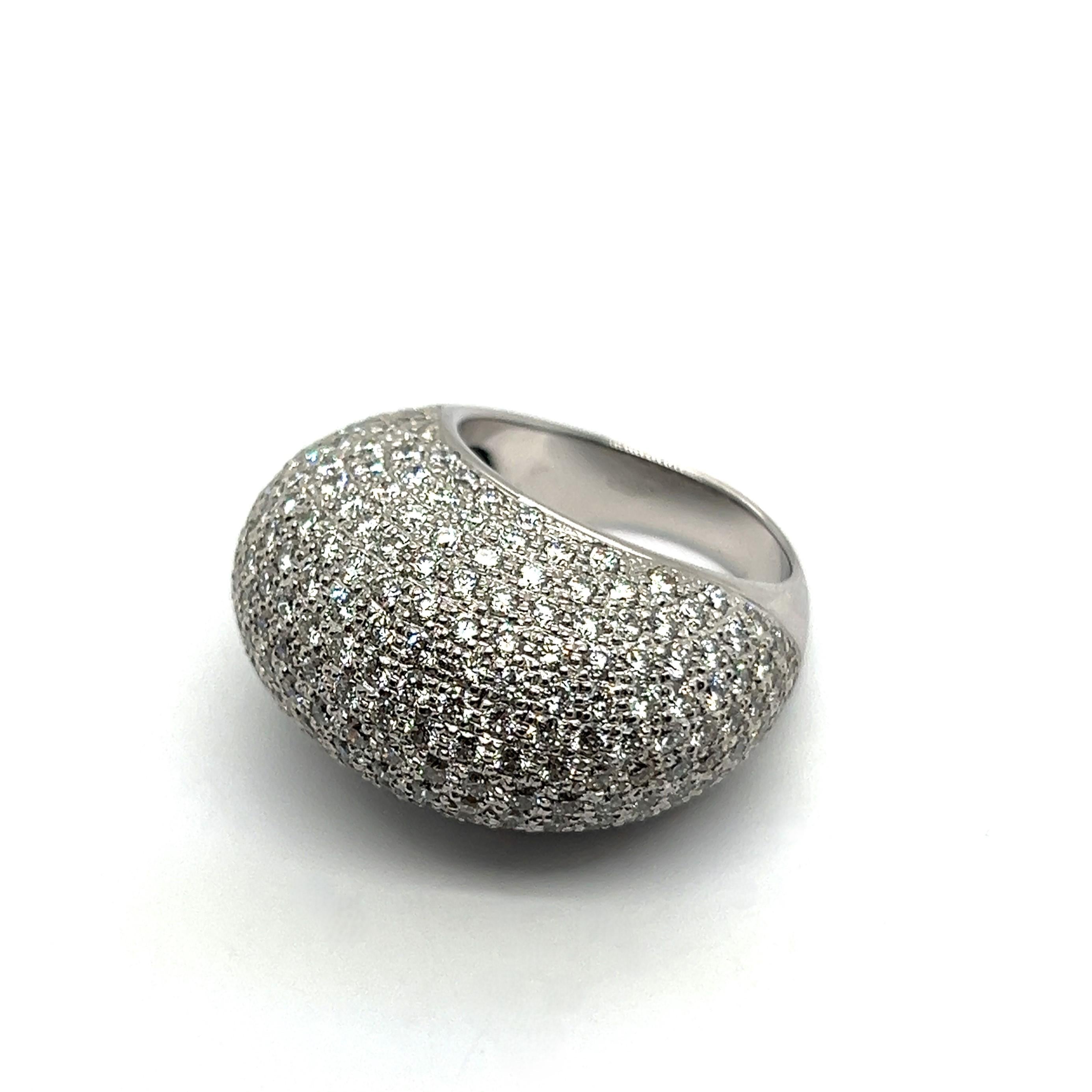 Anello Cocktail con diamante a cupola in oro bianco da 18 carati in vendita 5