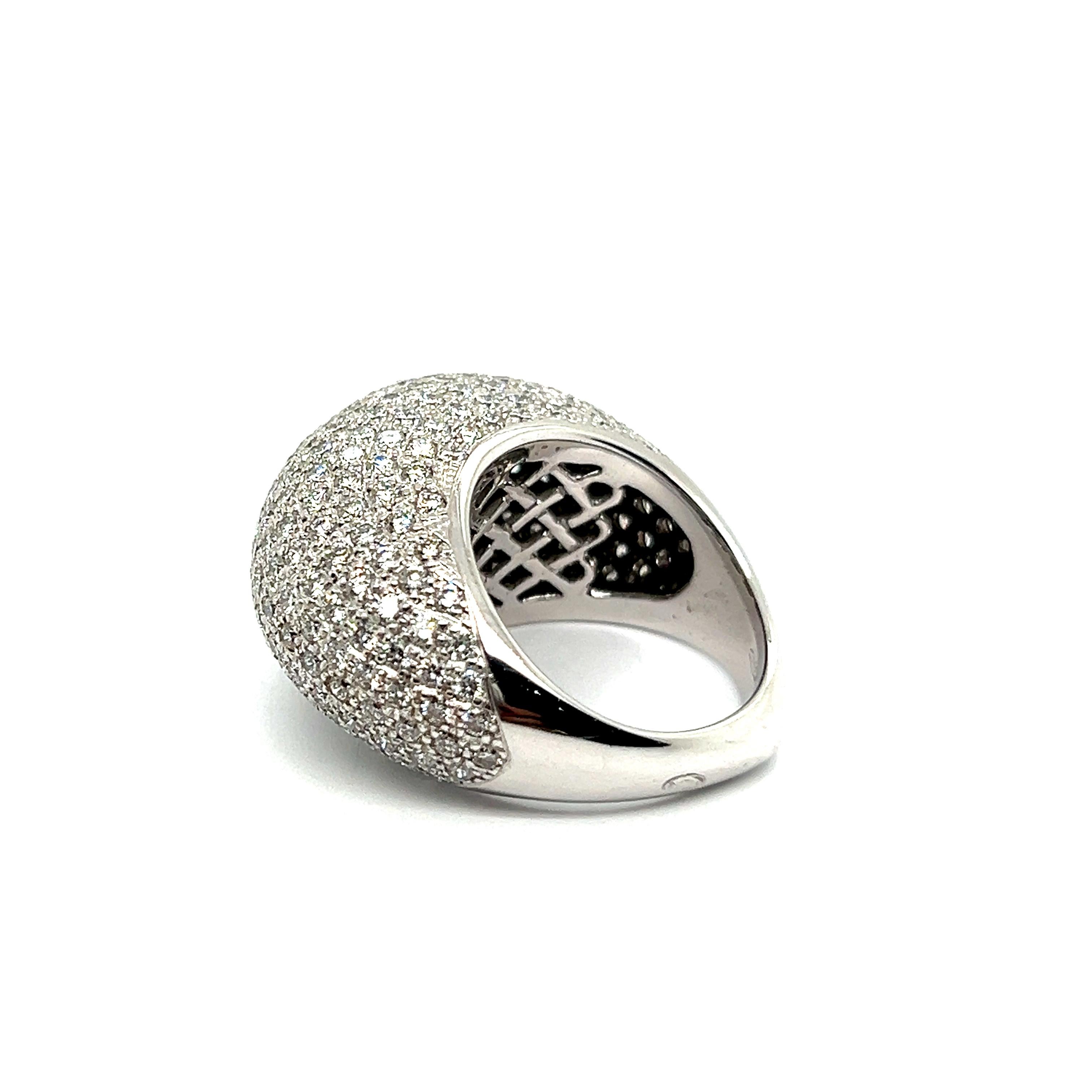 Anello Cocktail con diamante a cupola in oro bianco da 18 carati in vendita 7