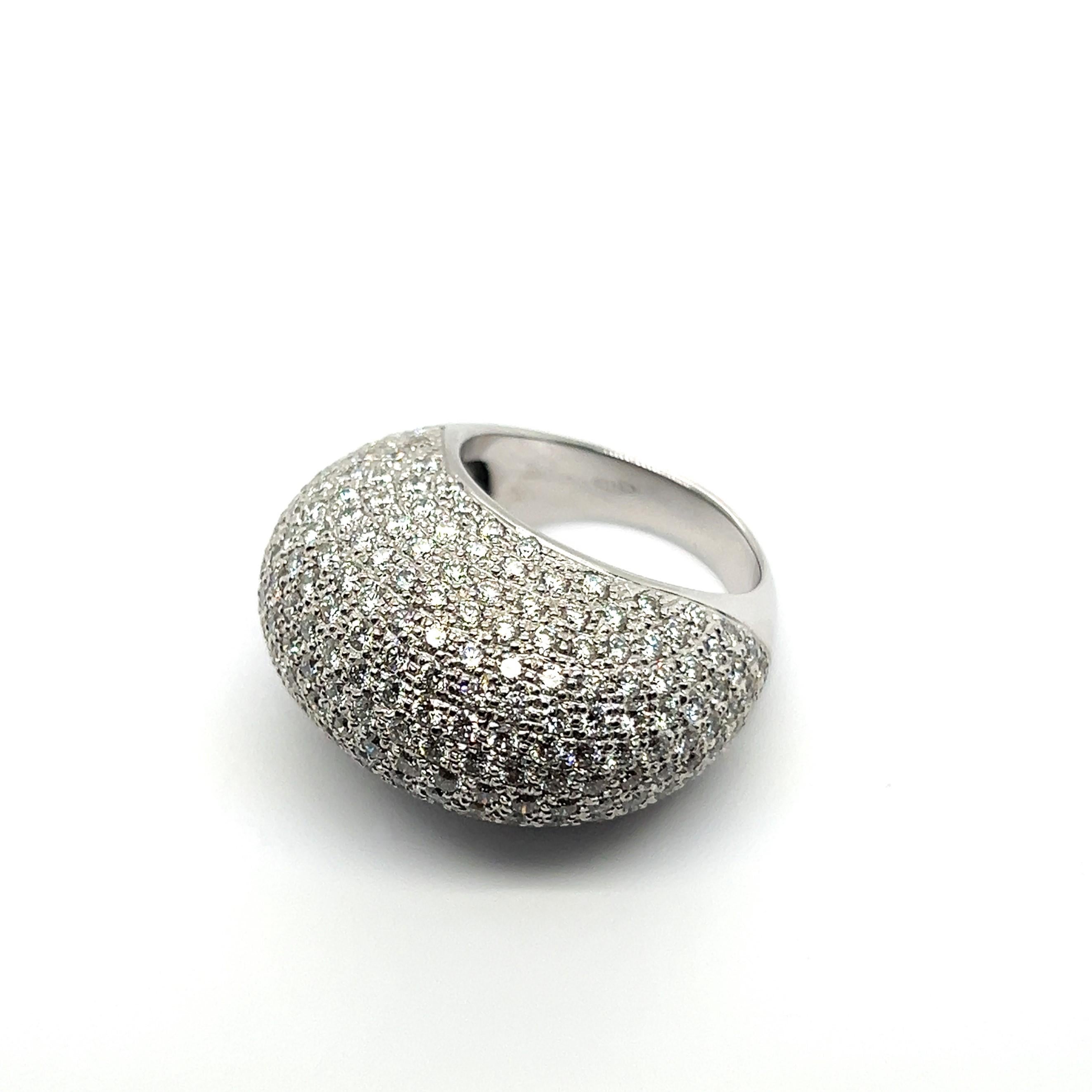 da uomo o donna Anello Cocktail con diamante a cupola in oro bianco da 18 carati in vendita