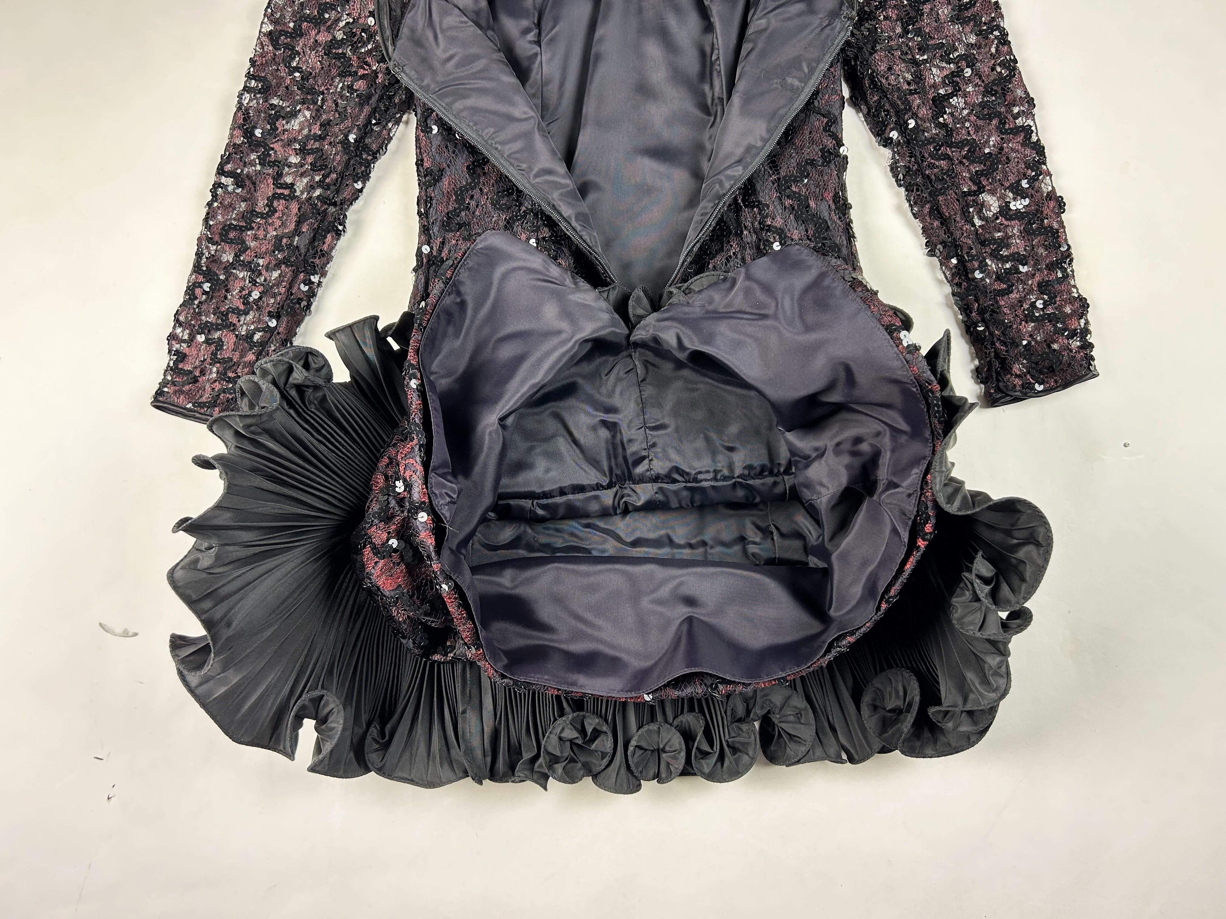 Abito da cocktail in pizzo e paillettes di Louis Féraud Haute Couture Circa 1985 in vendita 8