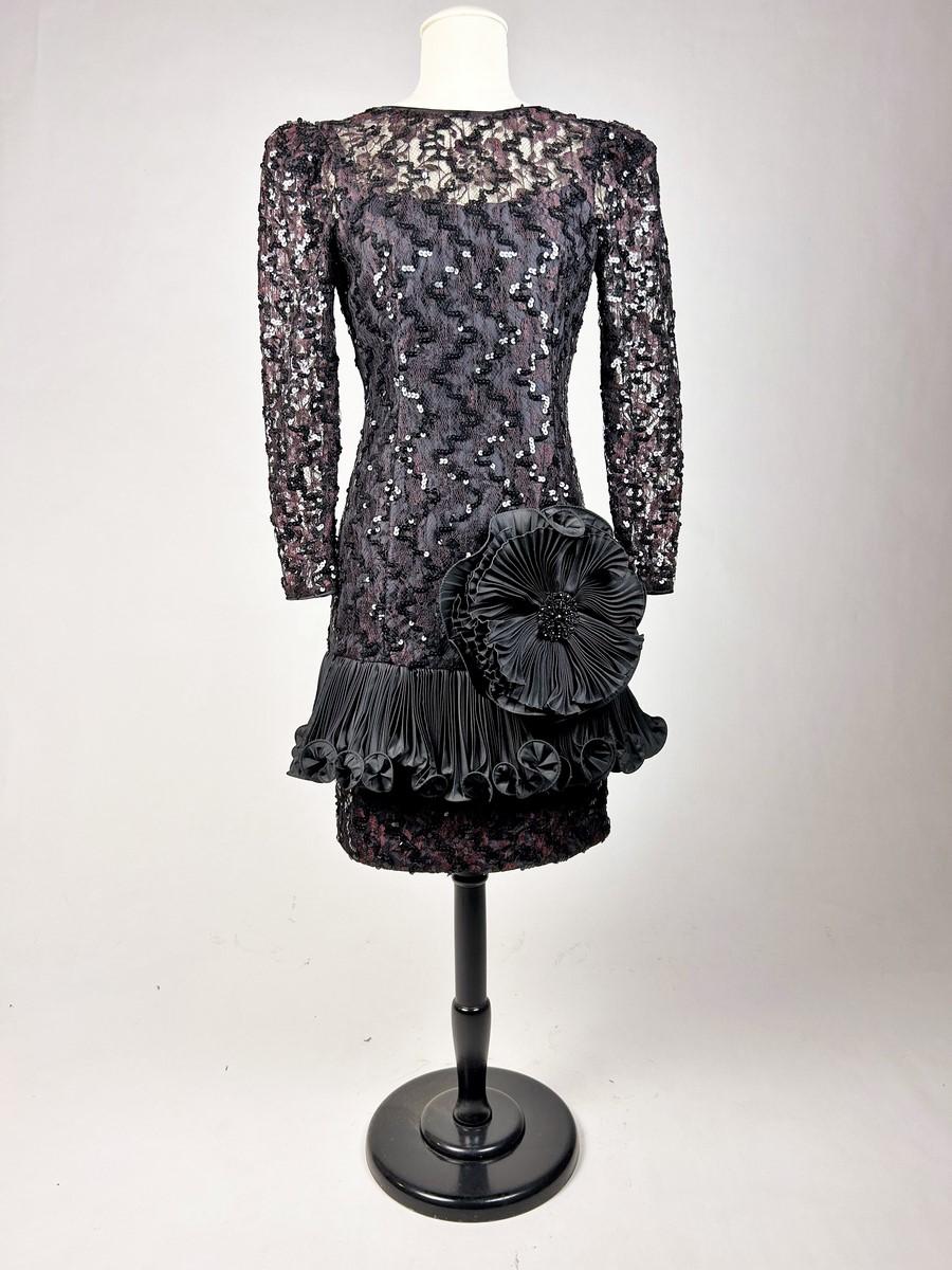 Cocktail dress in lace and sequins by Louis Féraud Haute Couture Circa 1985 For Sale 9